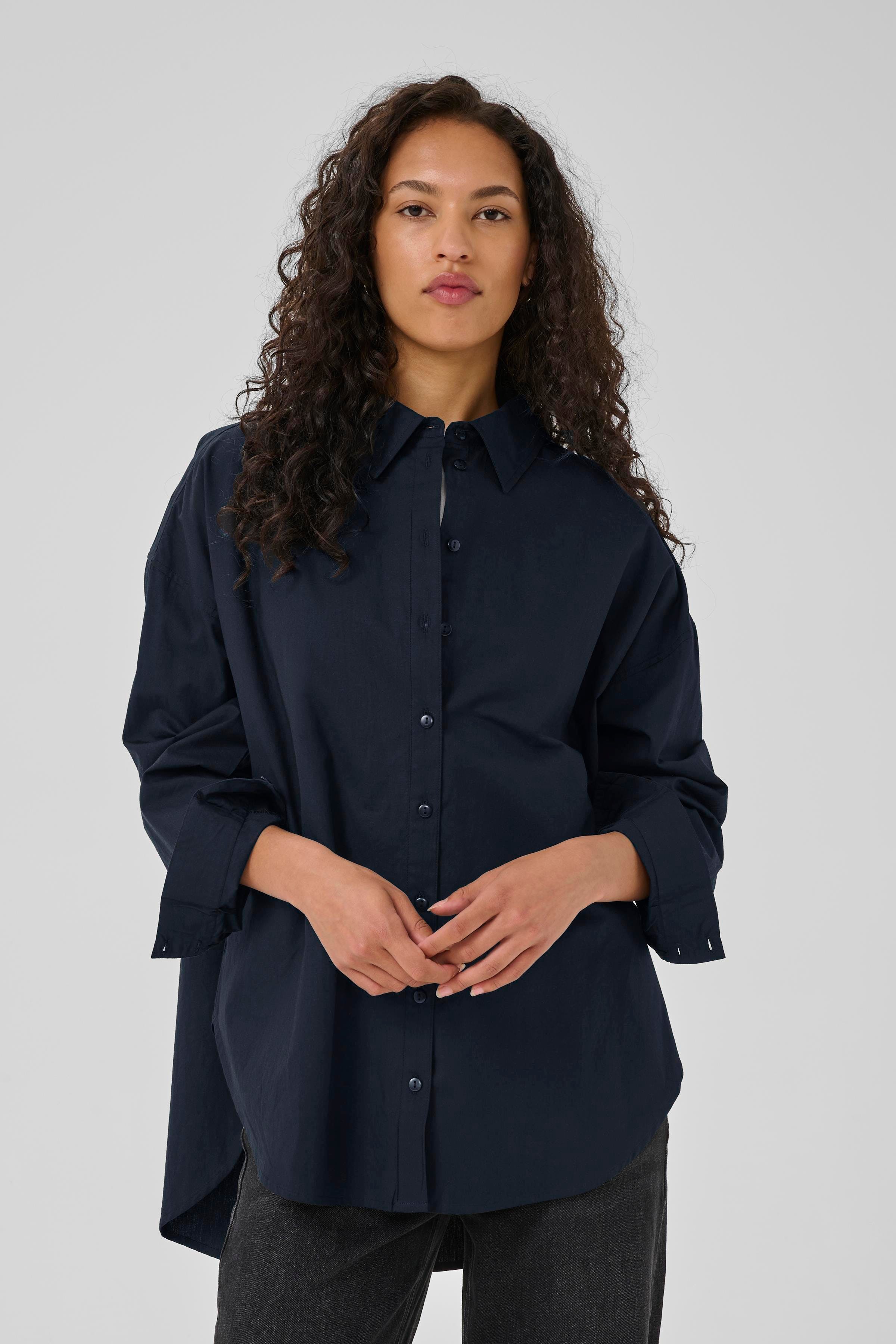 SunnaMW Boxy Skjorte LOOKBOOK FRONT 10705021-100031