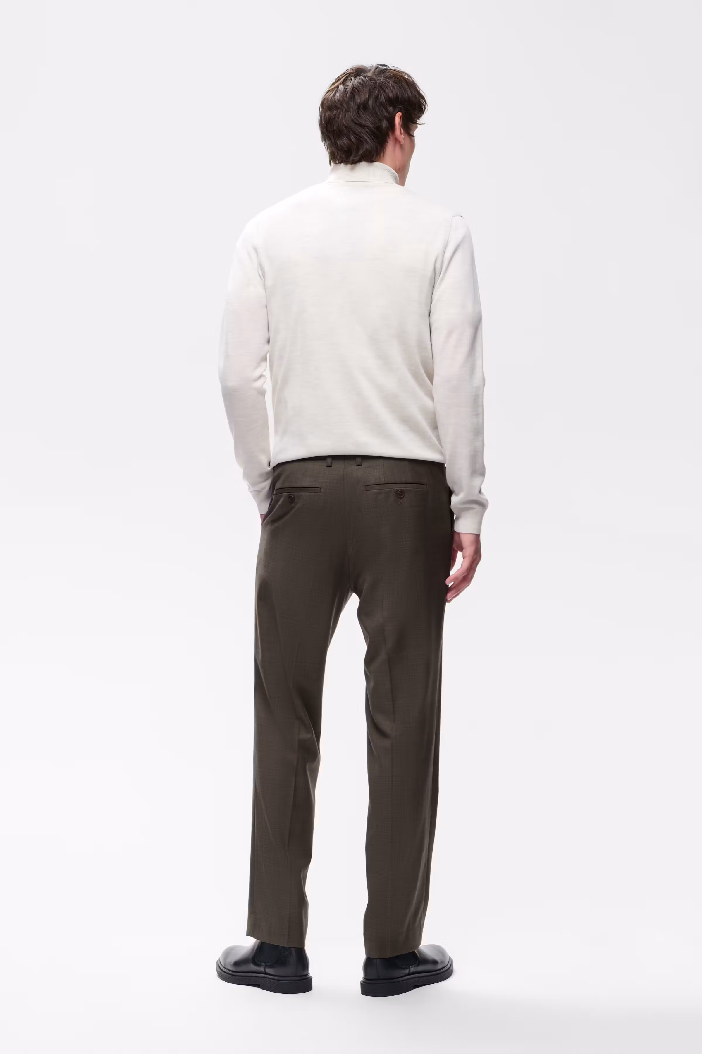 MAwesley Bukser LOOKBOOK BACK 30209291-190812