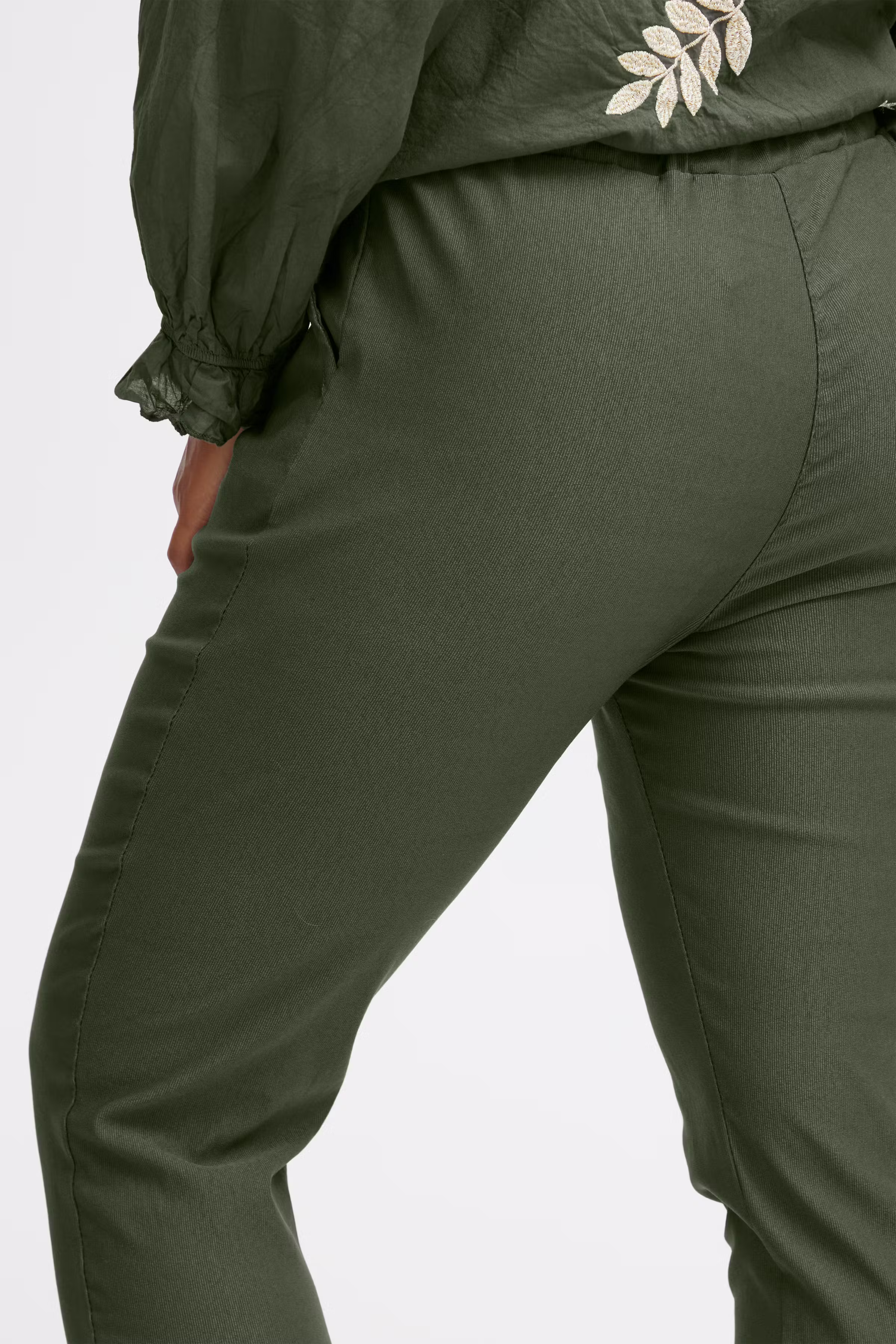 SBBENITTO Bukser LOOKBOOK DETAIL 22100378-190414