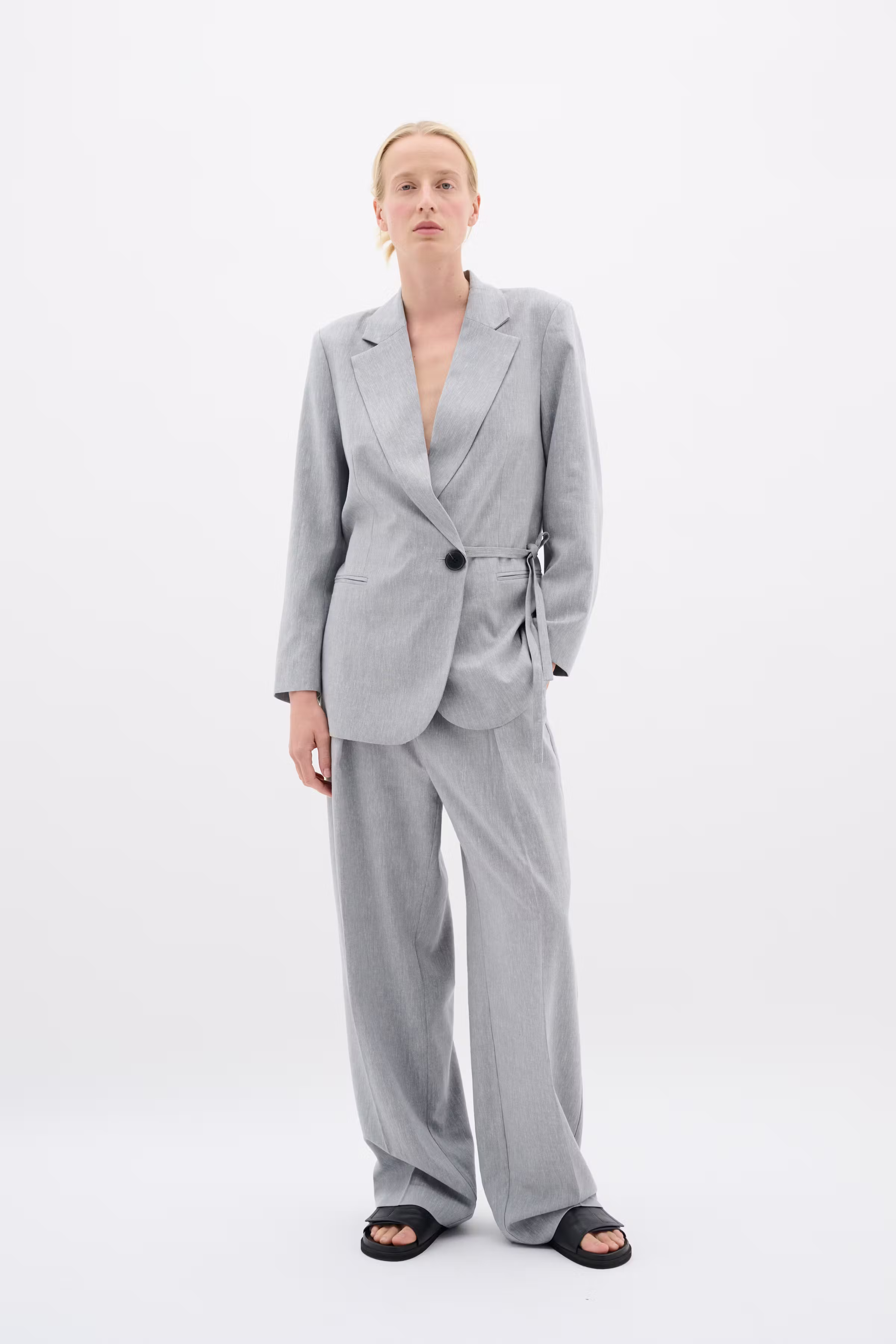 YanIW Blazer LOOKBOOK FRONT 30110630-1740161