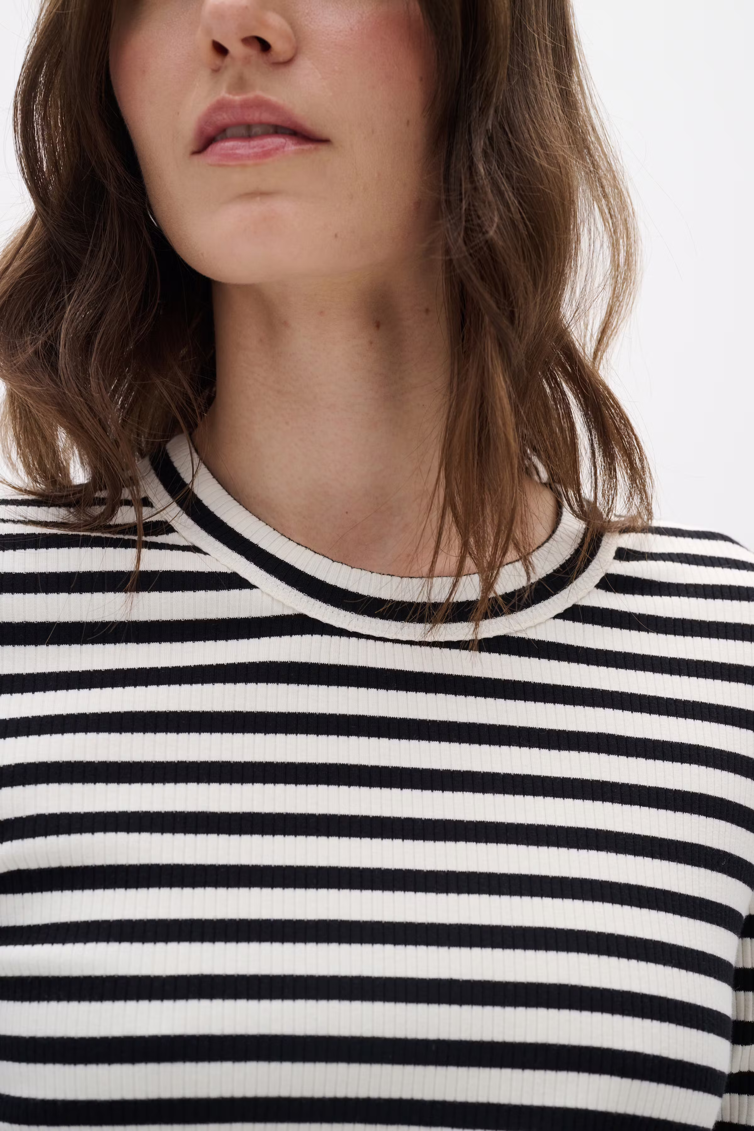 DagnaIW Striped T-shirt LOOKBOOK DETAIL 30107269-301284