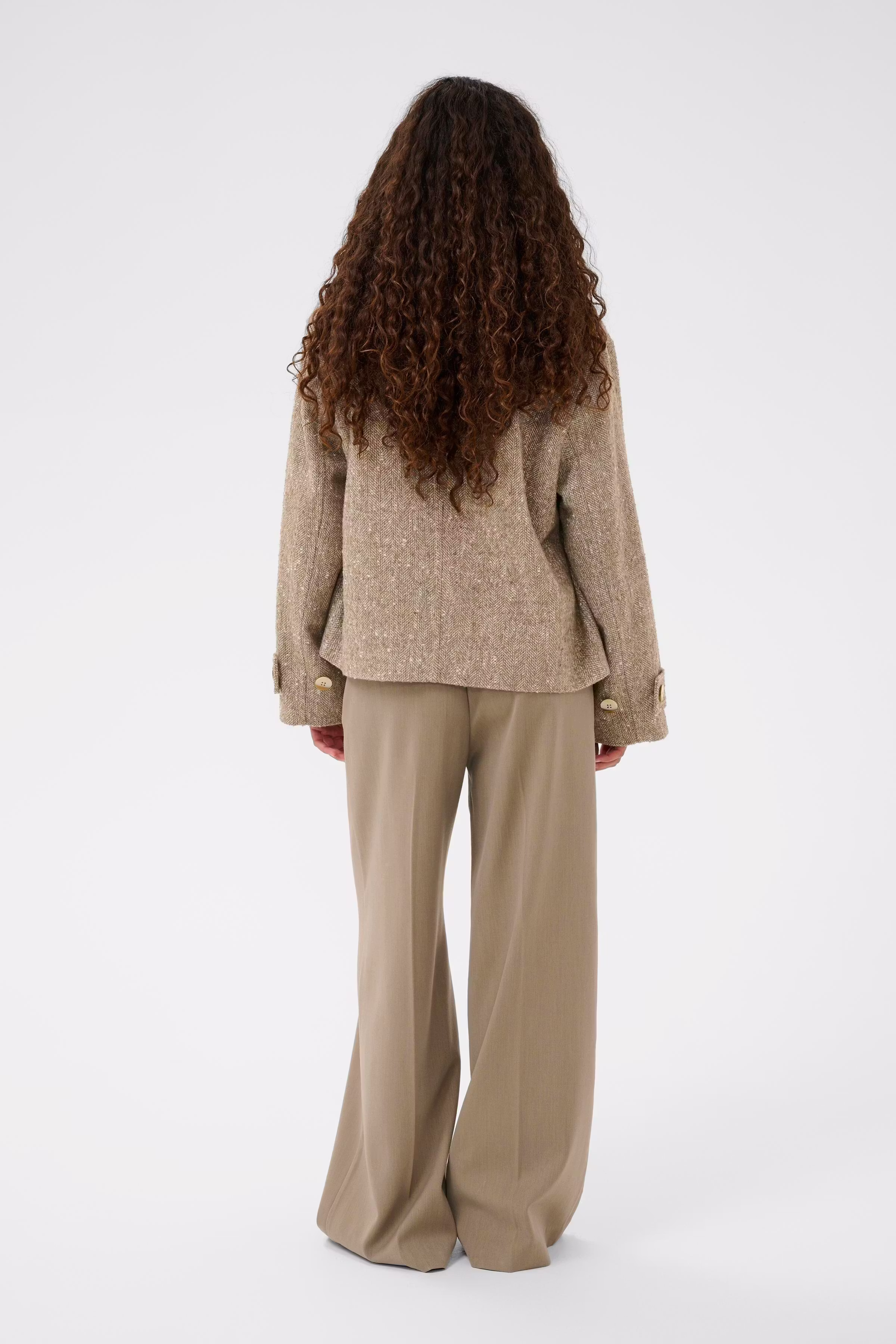 SLOleia Ytterplagg LOOKBOOK BACK 30408825-304375