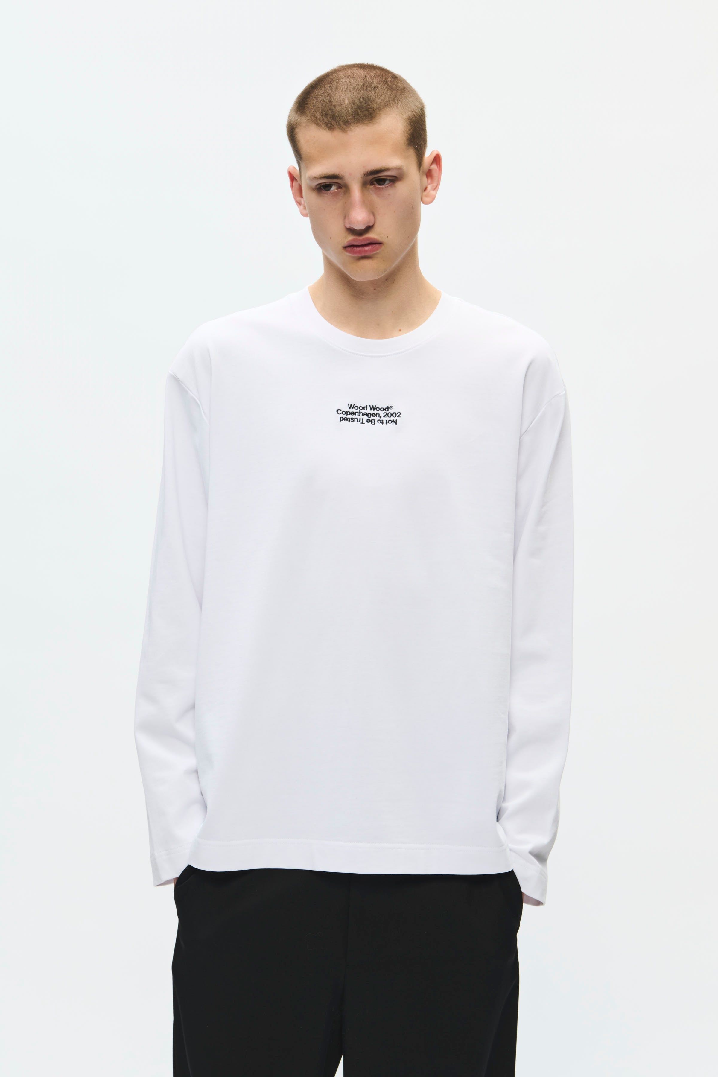 WWRyan LS T-shirt LOOKBOOK FRONT 30252262-110601