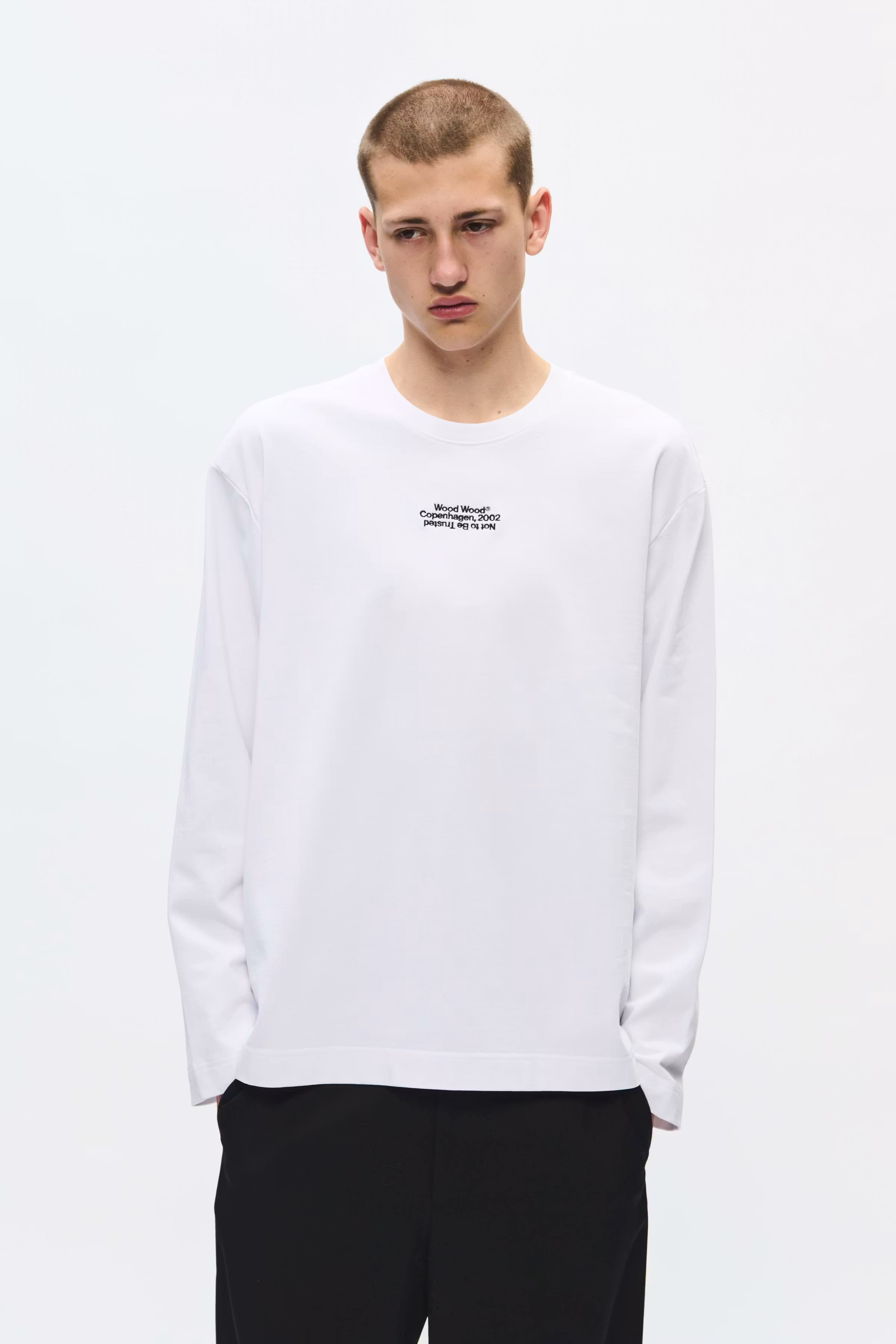 WWRyan LS T-shirt LOOKBOOK FRONT 30252262-110601