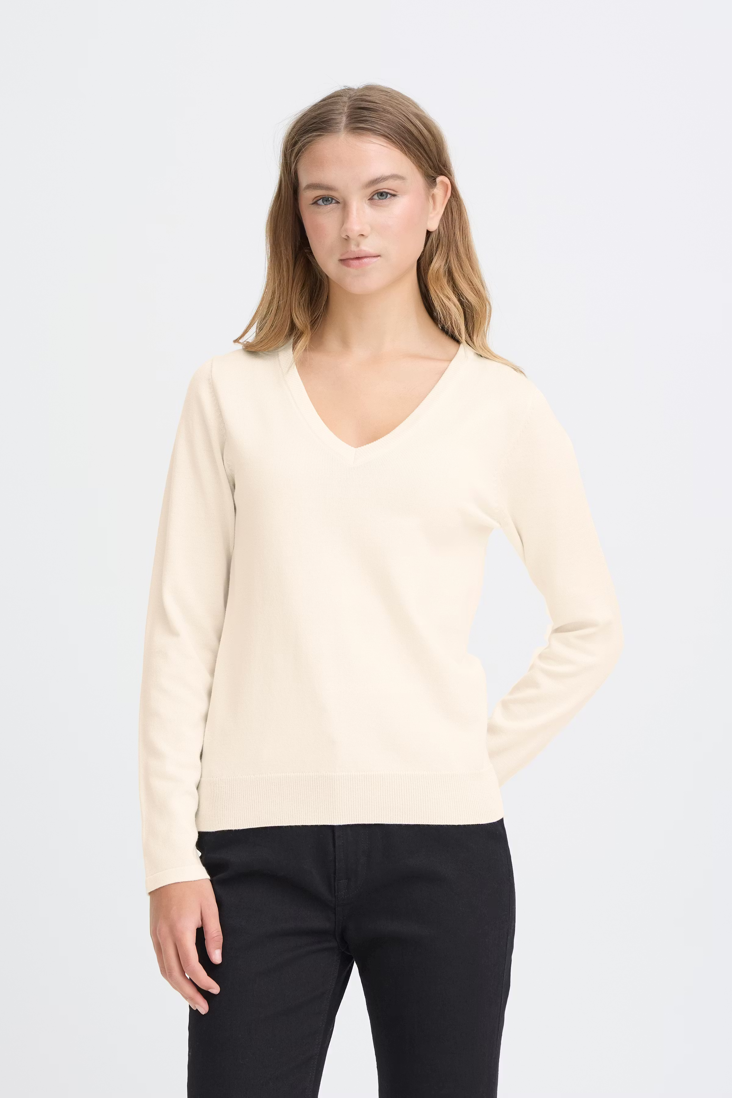 IHLULS V-Neck Pullover LOOKBOOK FRONT 20125815-130905