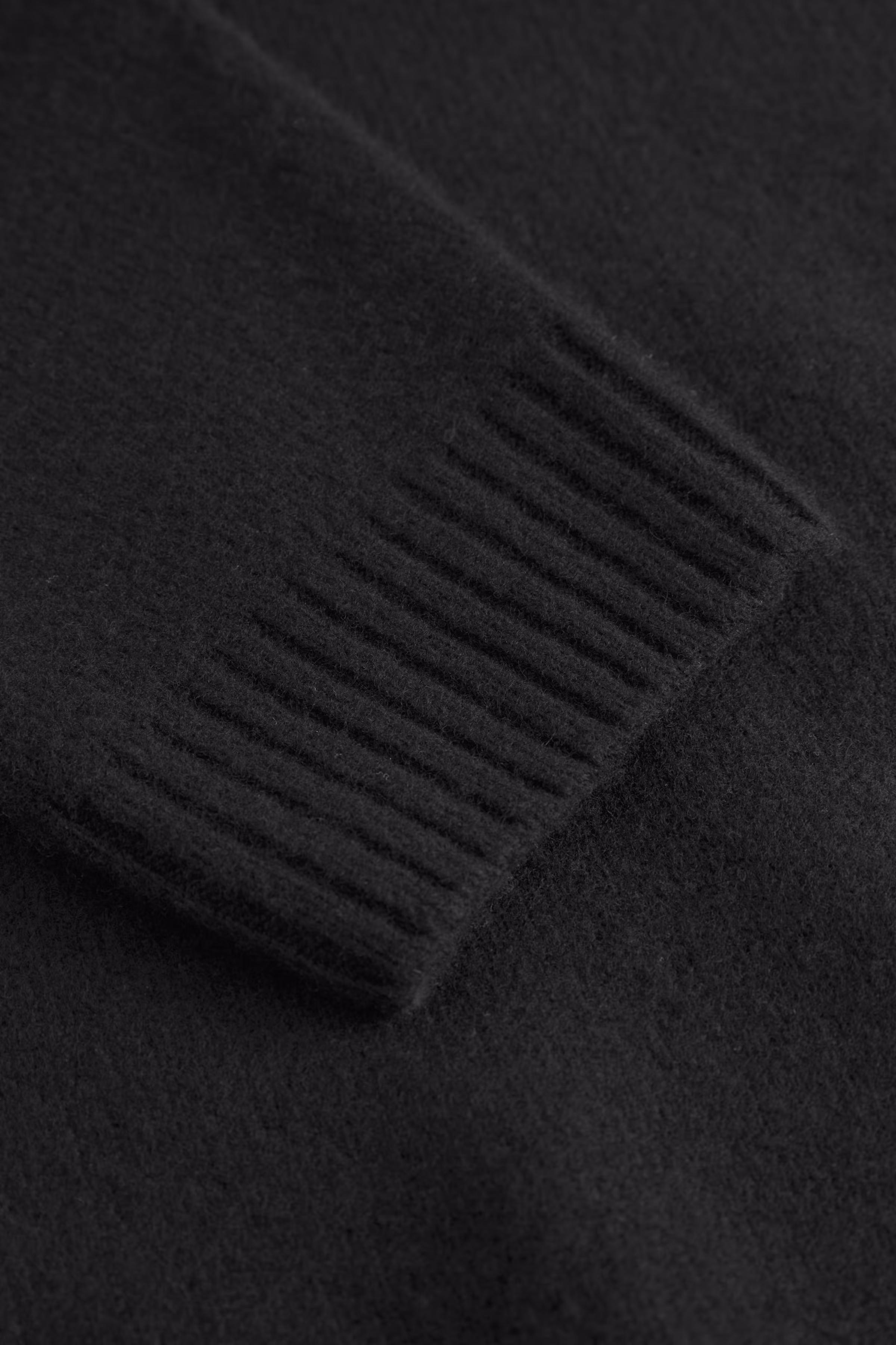 WWBeckett Pullover PACK DETAIL 30250242-W9999