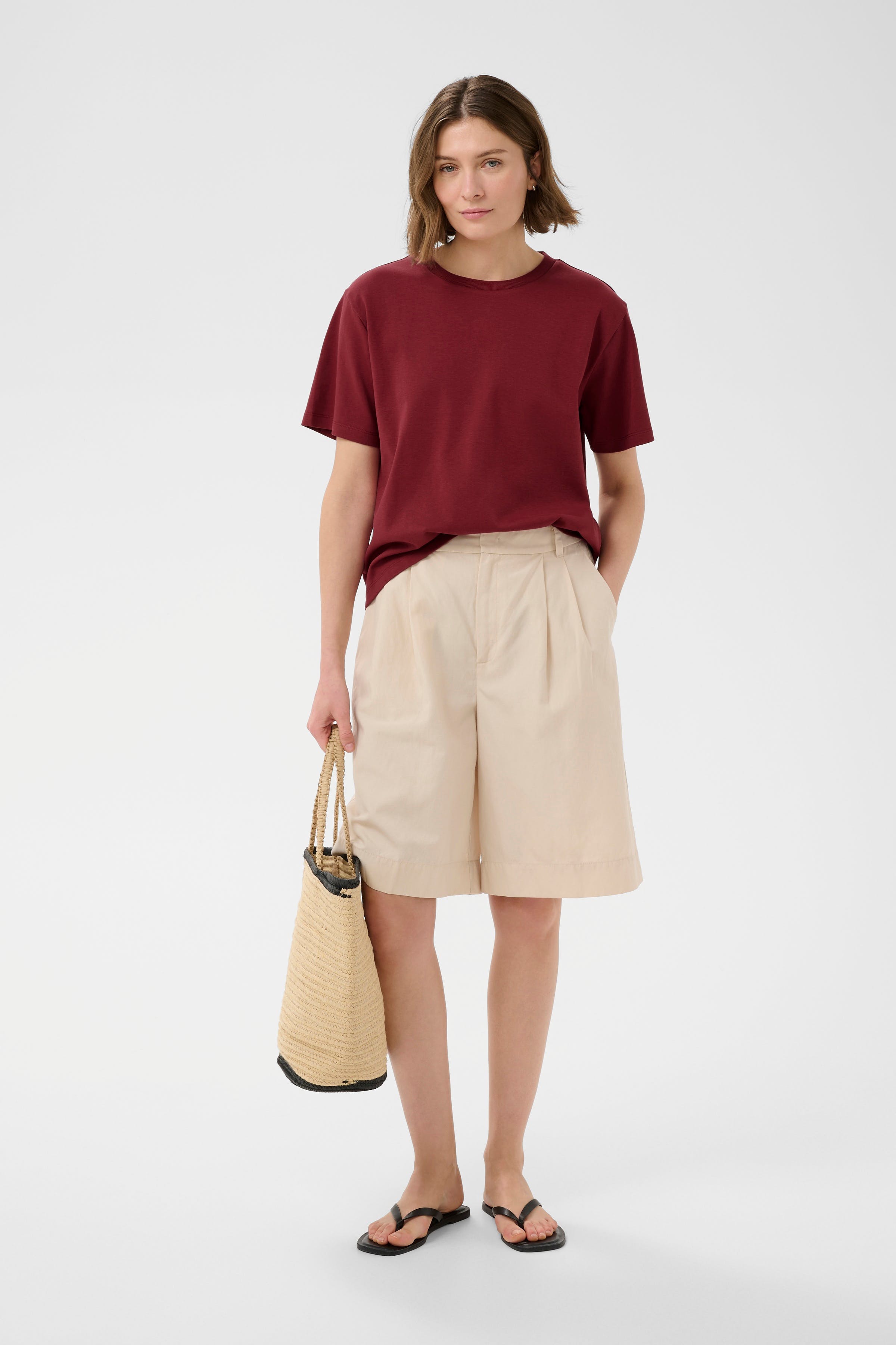 AnnePW T-shirt LOOKBOOK FRONT 30308060-191530