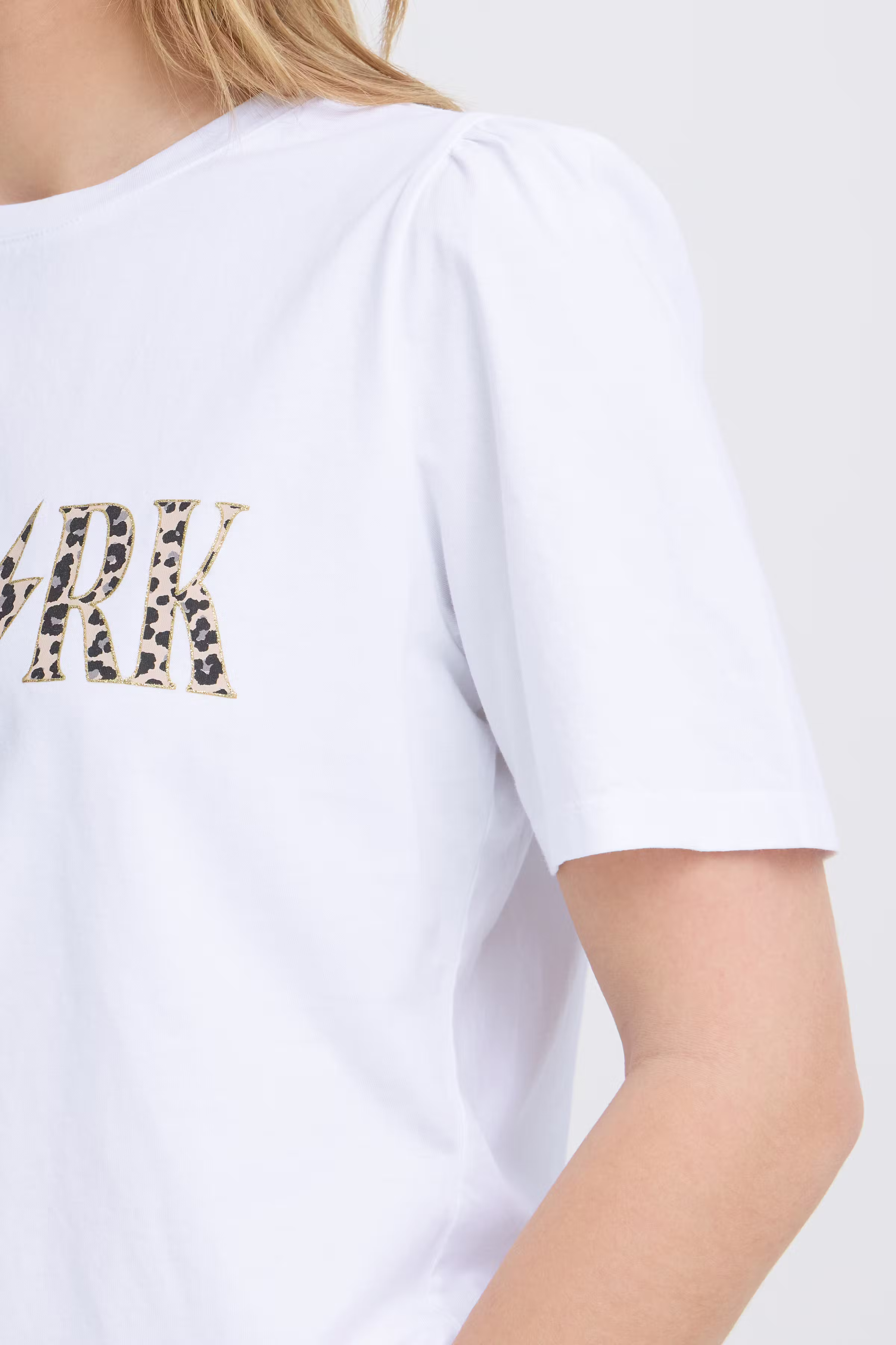 PZDONIA T-shirt LOOKBOOK DETAIL 50210847-110601