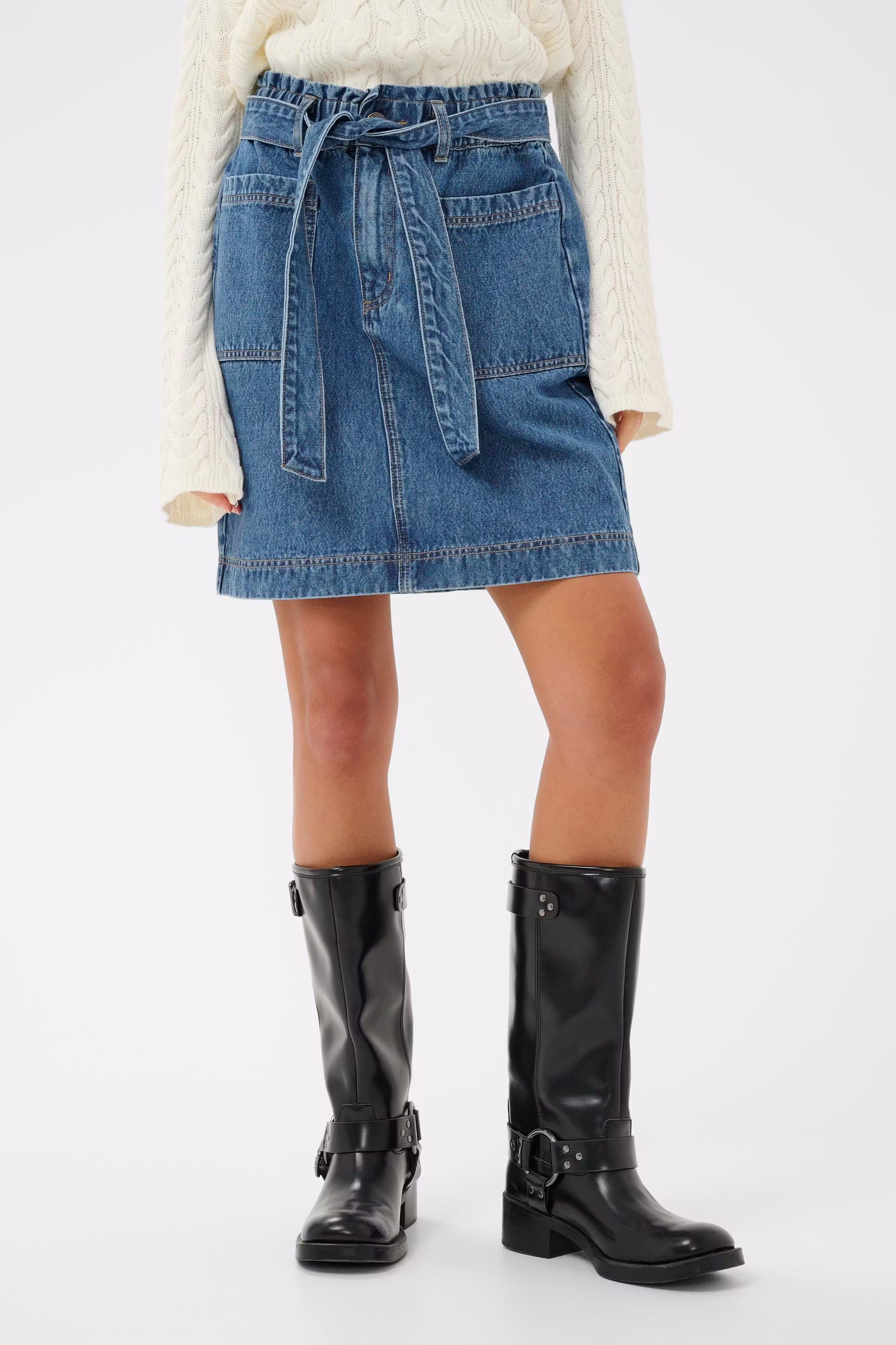 KAklara Skjørt LOOKBOOK FRONT 10511112-108809