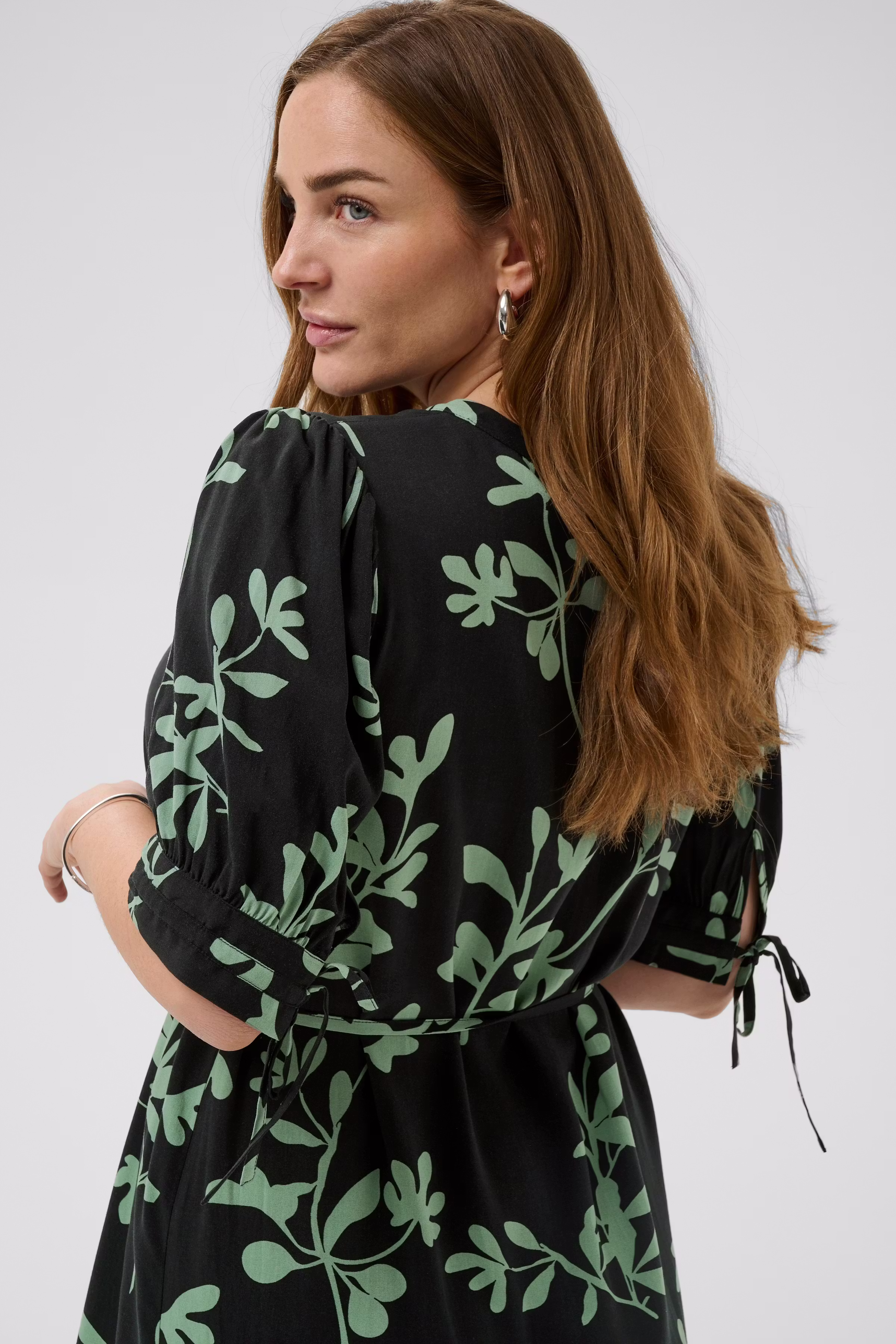 BPrikka Kleid LOOKBOOK DETAIL 40200126-109273