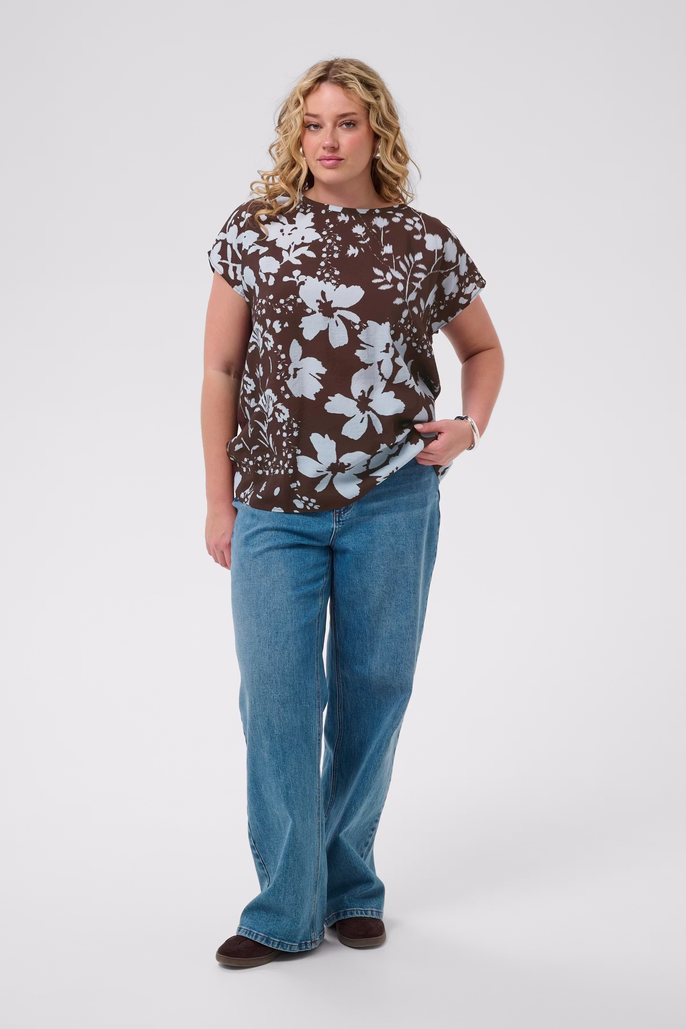 KCmila Bluse LOOKBOOK FRONT 10584313-109448