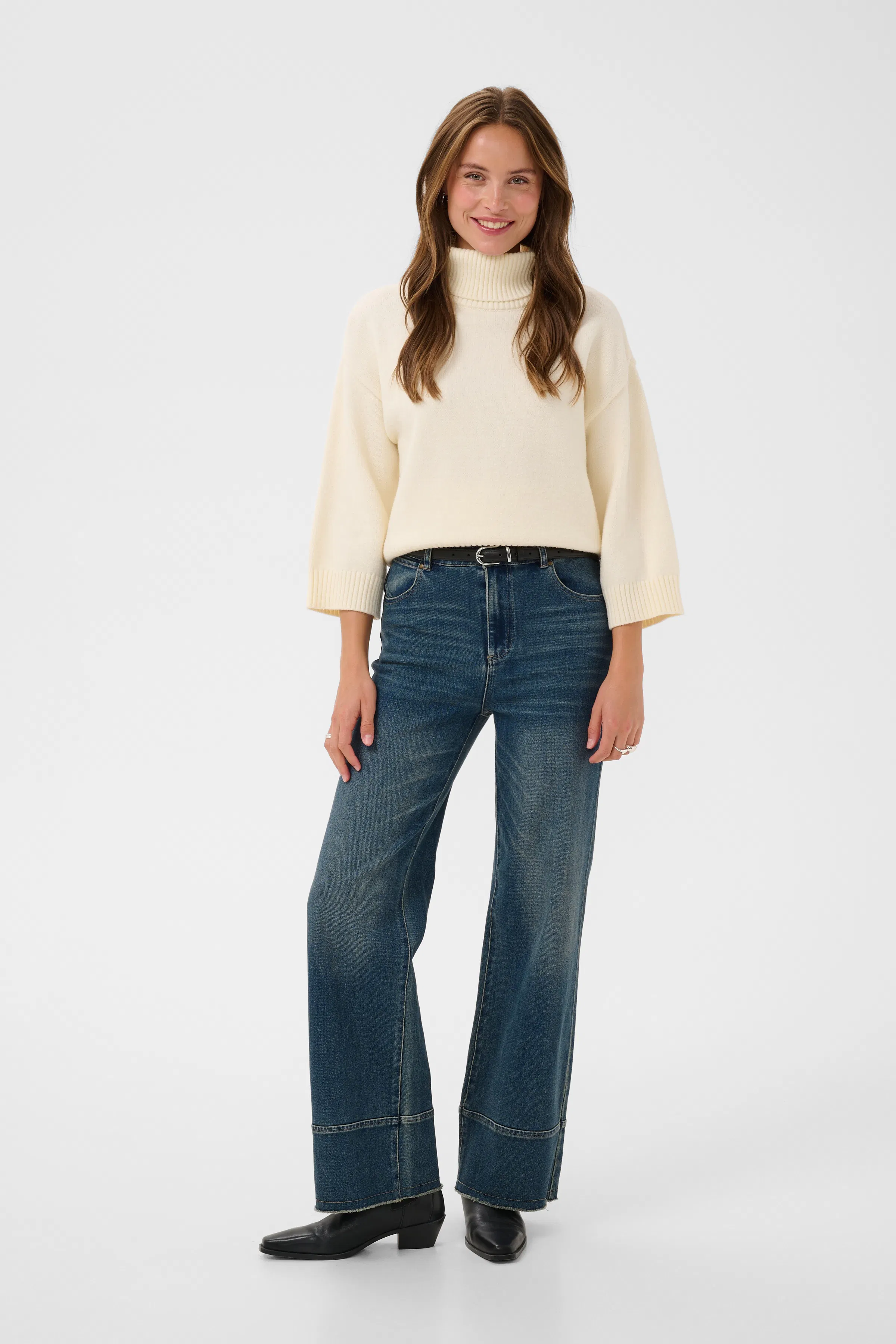 UgiaSZ Jeans LOOKBOOK FRONT 30515571-600104