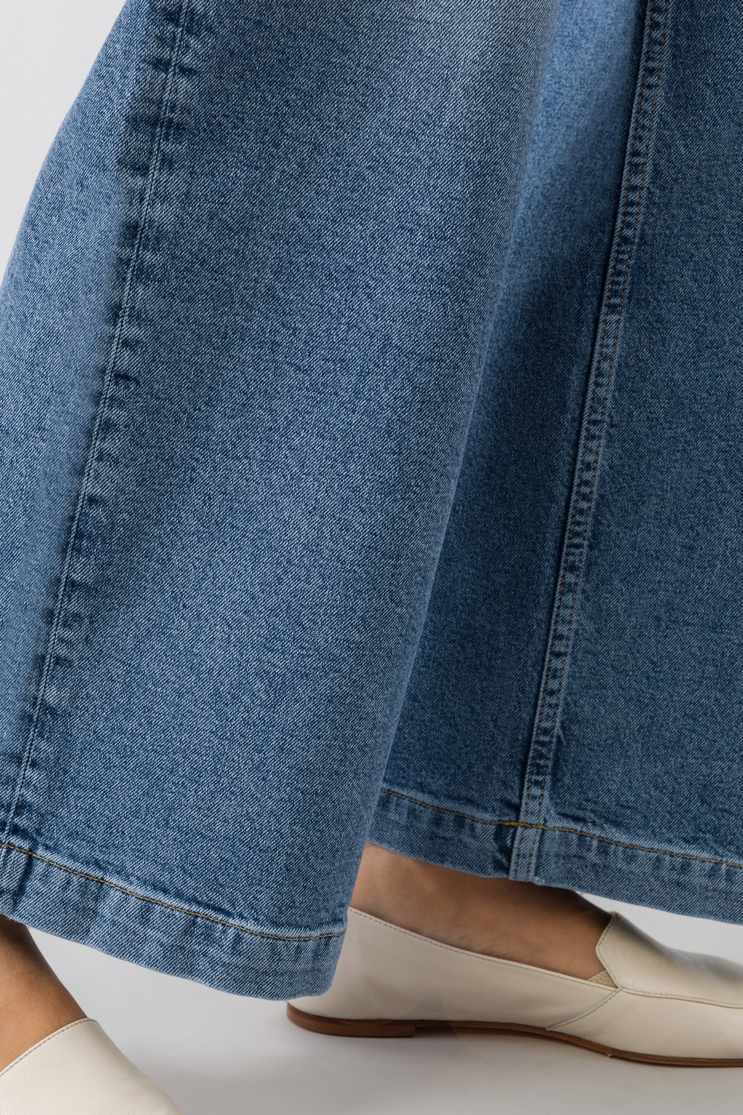 PIXIE Trousers LOOKBOOK DETAIL 30600384-BL806