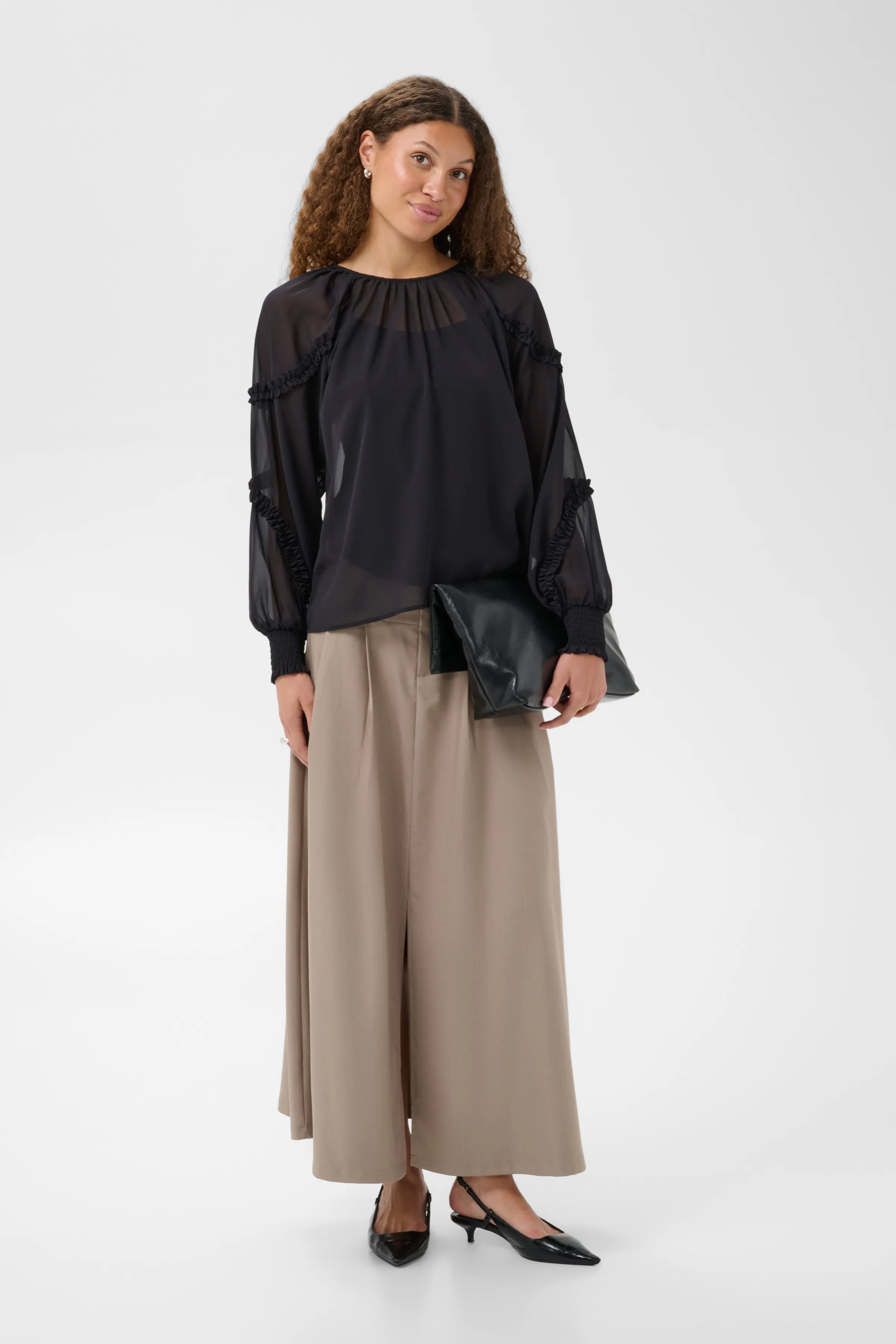 KAnoelle Bluse LOOKBOOK FRONT 10512413-100121