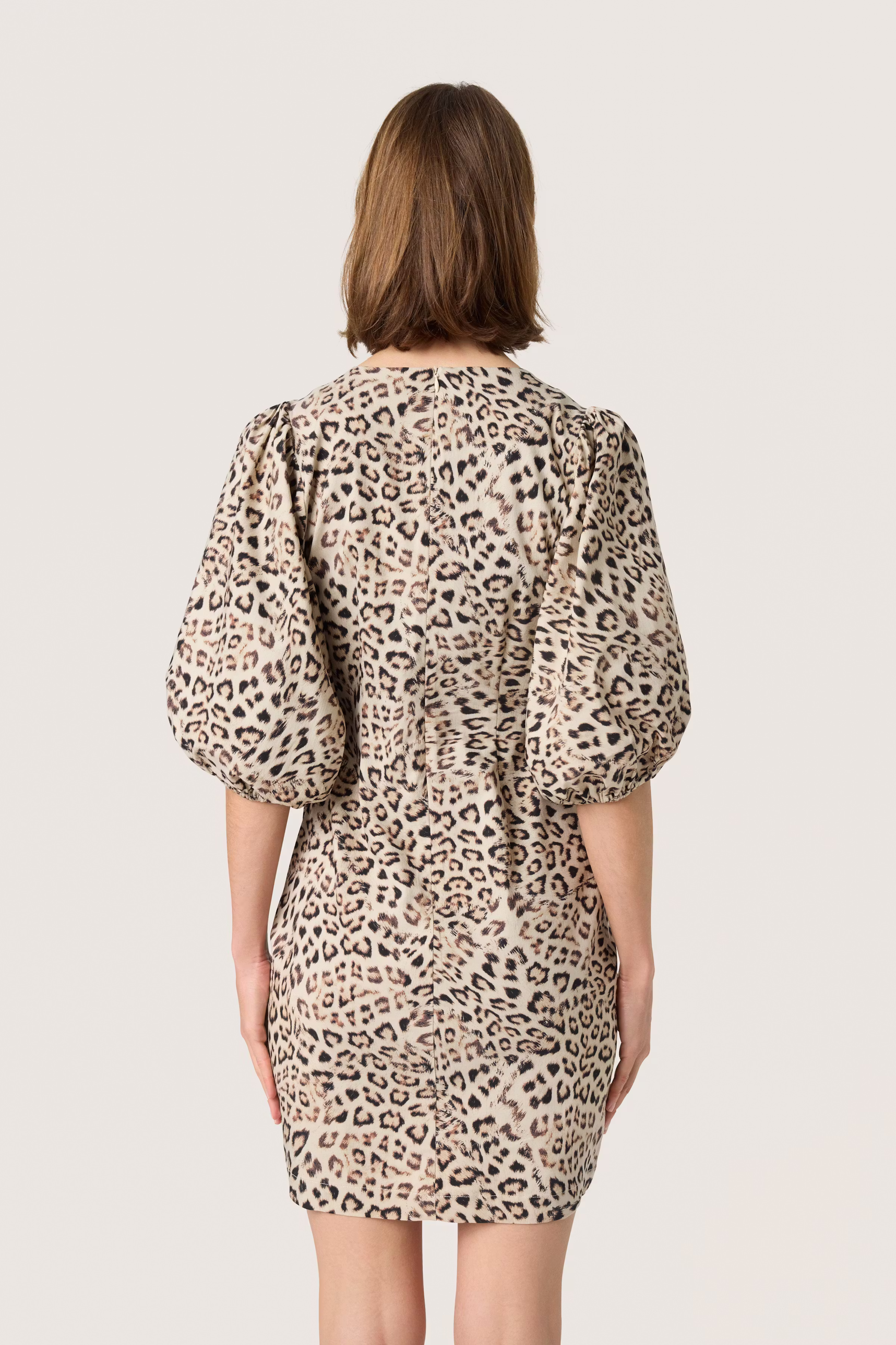 SLZazu Dress LOOKBOOK BACK 30408464-303941