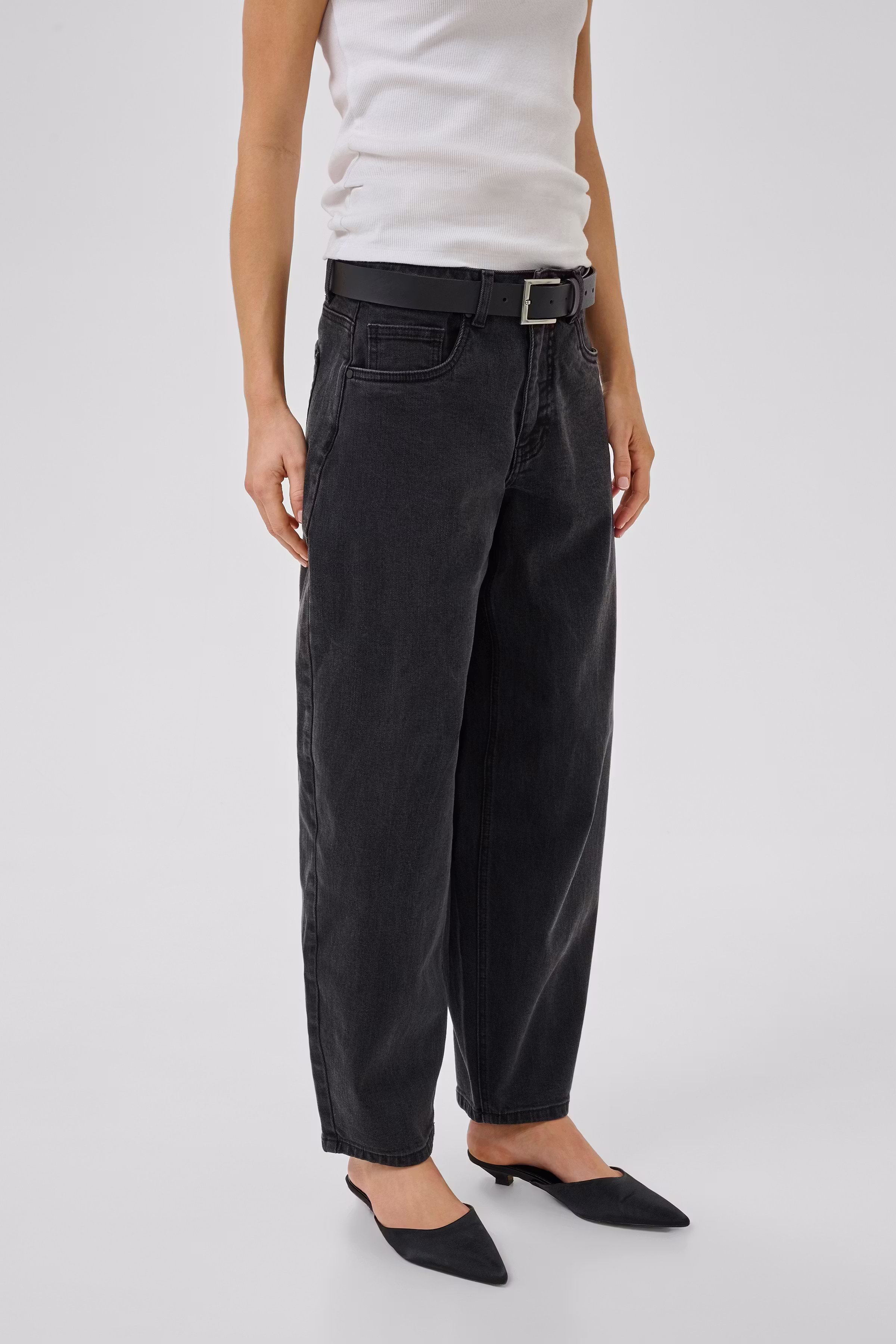 BalooMW Barrel jeans LOOKBOOK FRONT 10705241-100086