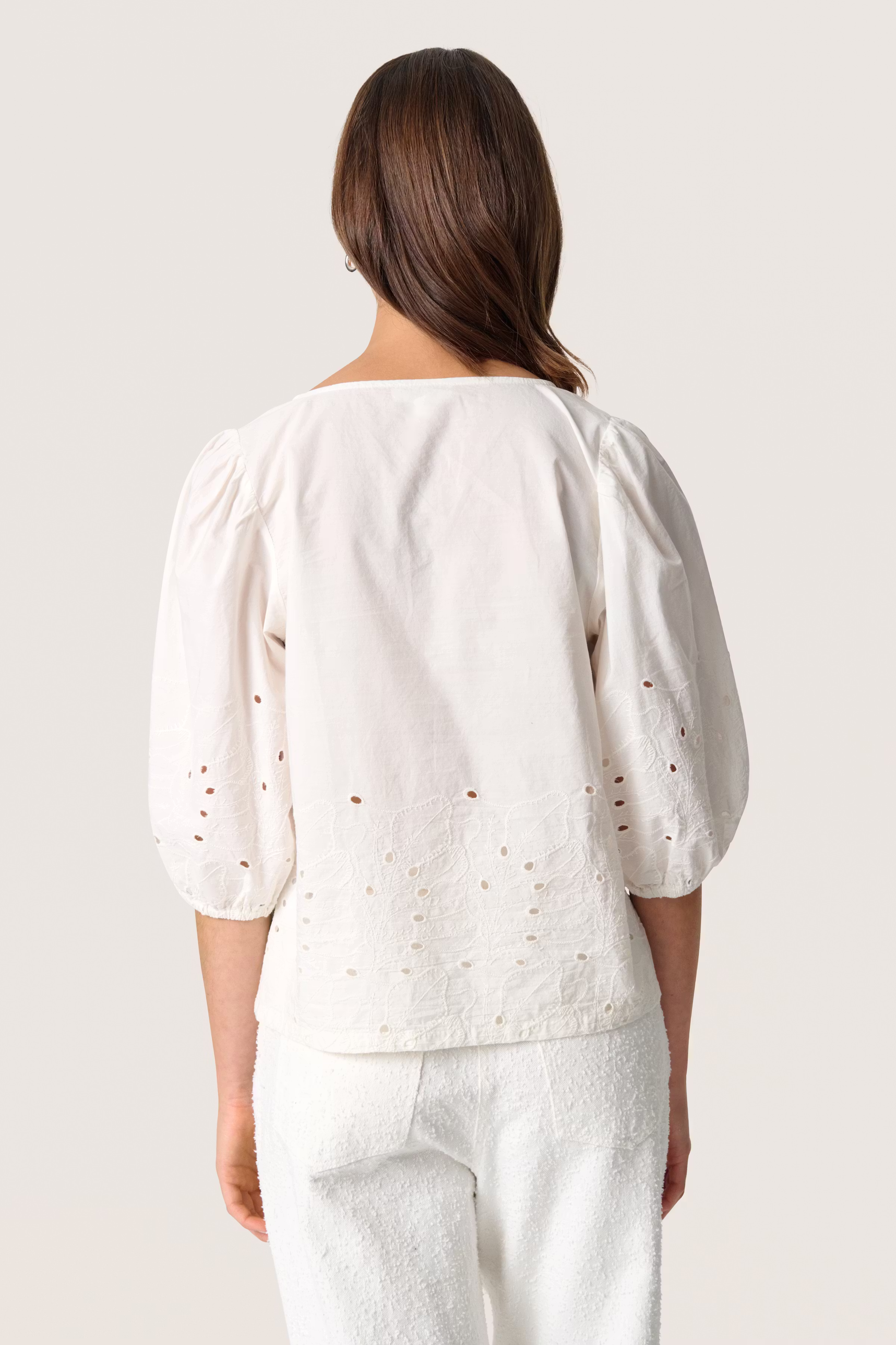 SLManja Blouse LOOKBOOK BACK 30408460-111001