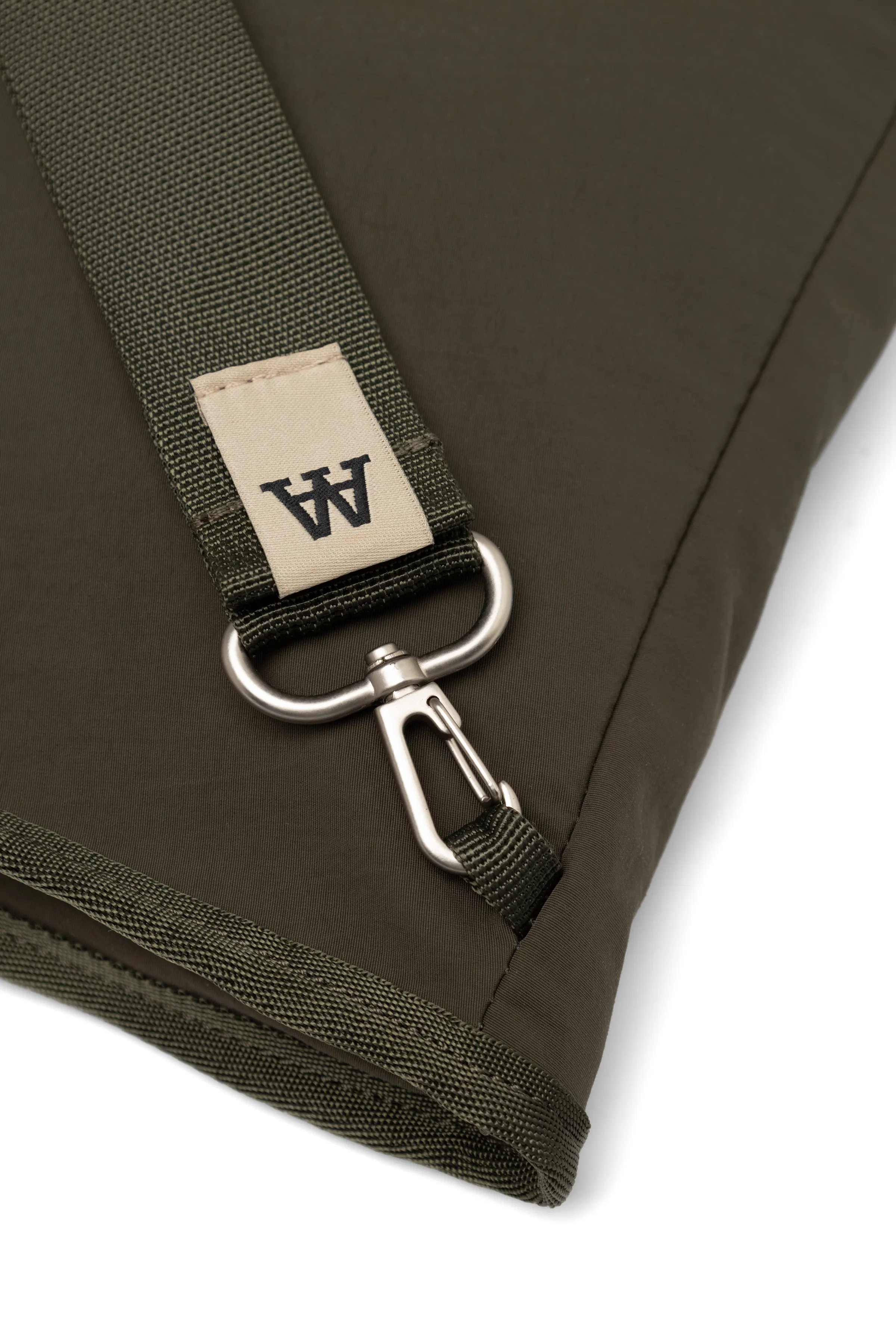 WWFlorian taske PACK DETAIL 30251922-190511