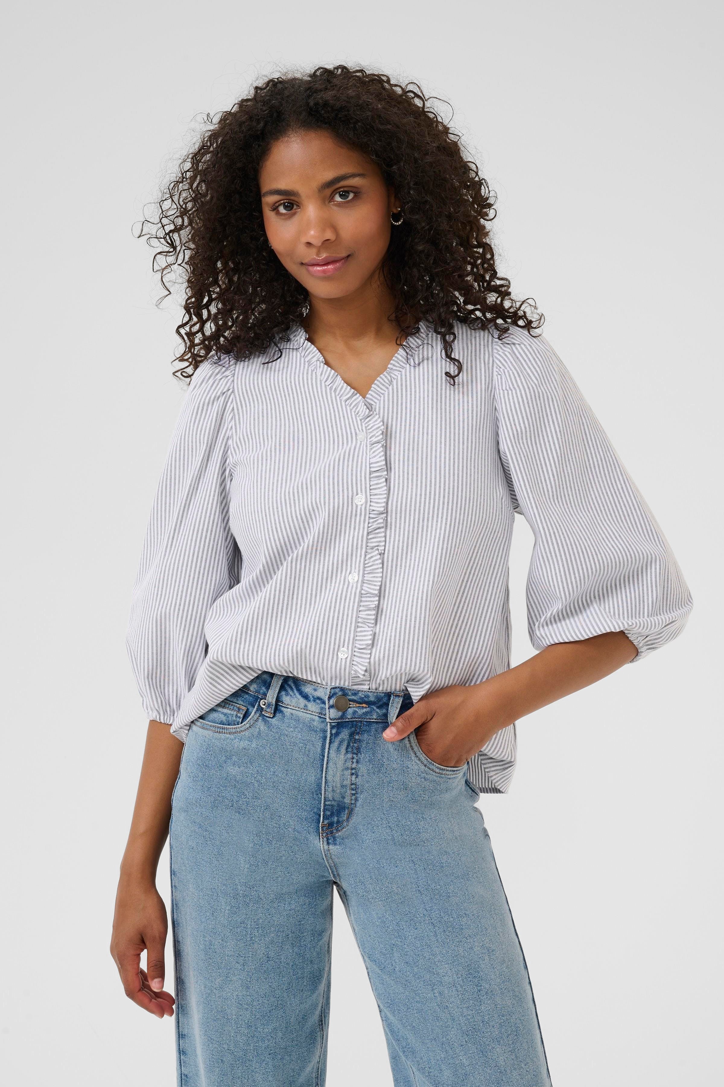 KAosita Blouse LOOKBOOK FRONT 10510345-107917