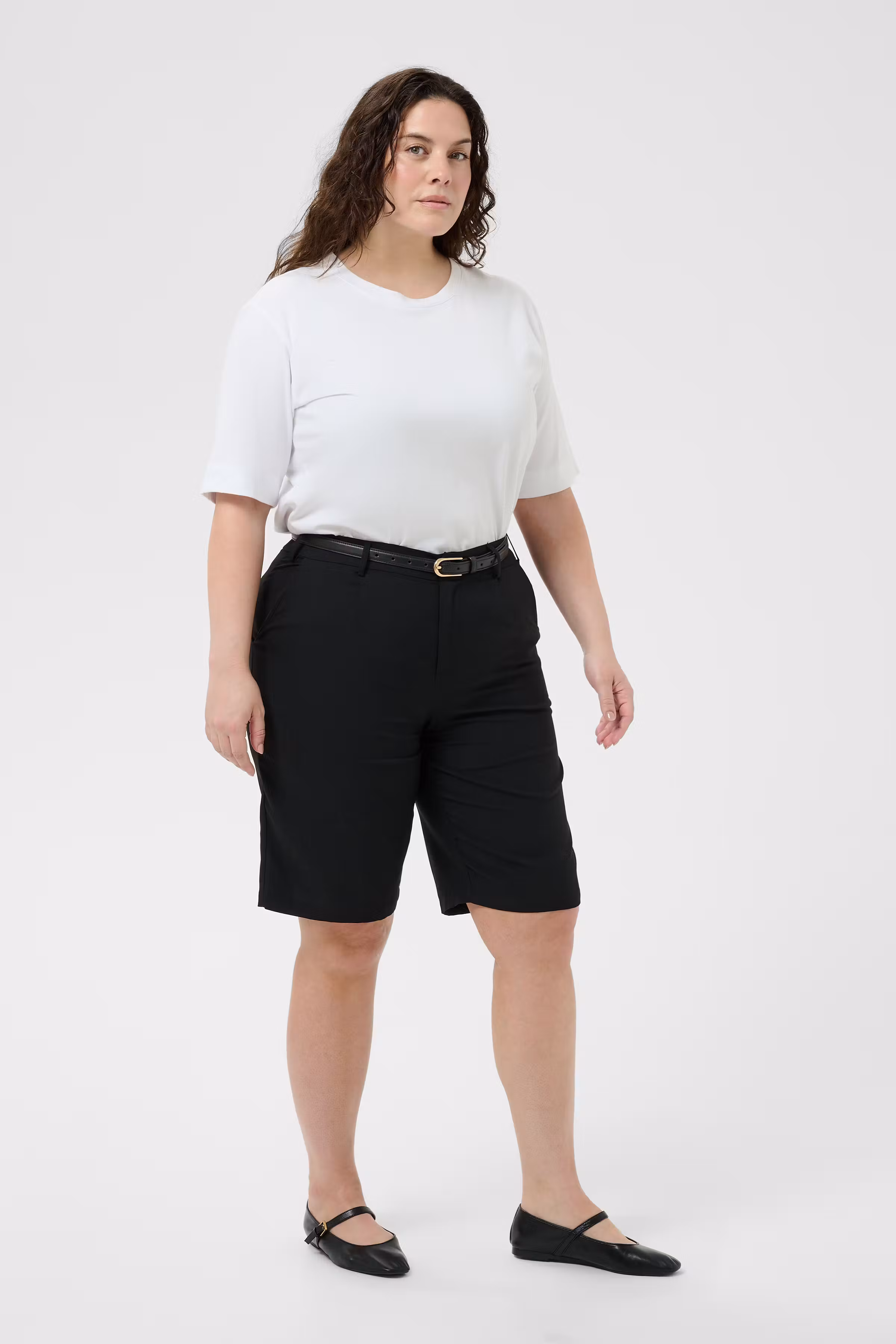 KCjulia Shorts LOOKBOOK FRONT 10584931-106480
