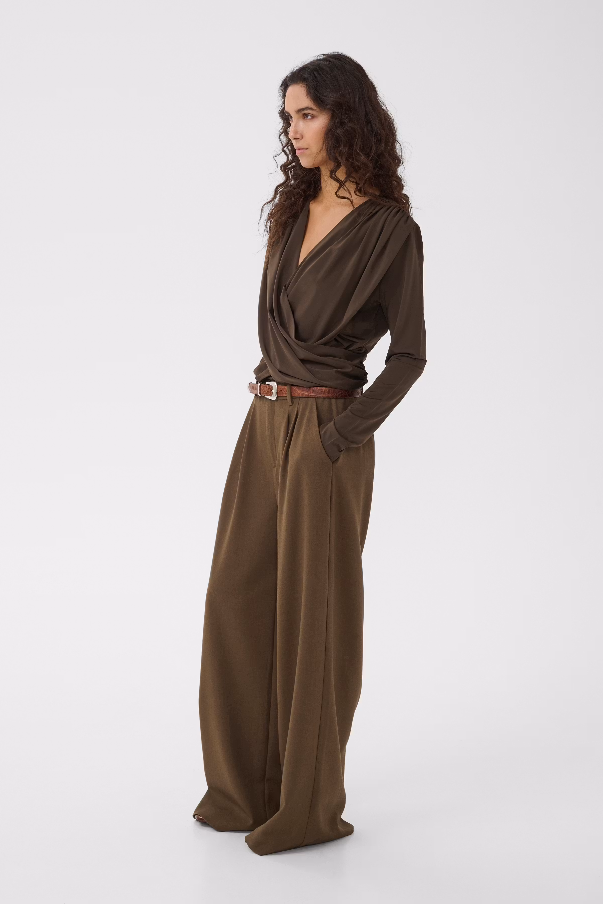 GZstacy Hose LOOKBOOK FRONT 10911101-1908141