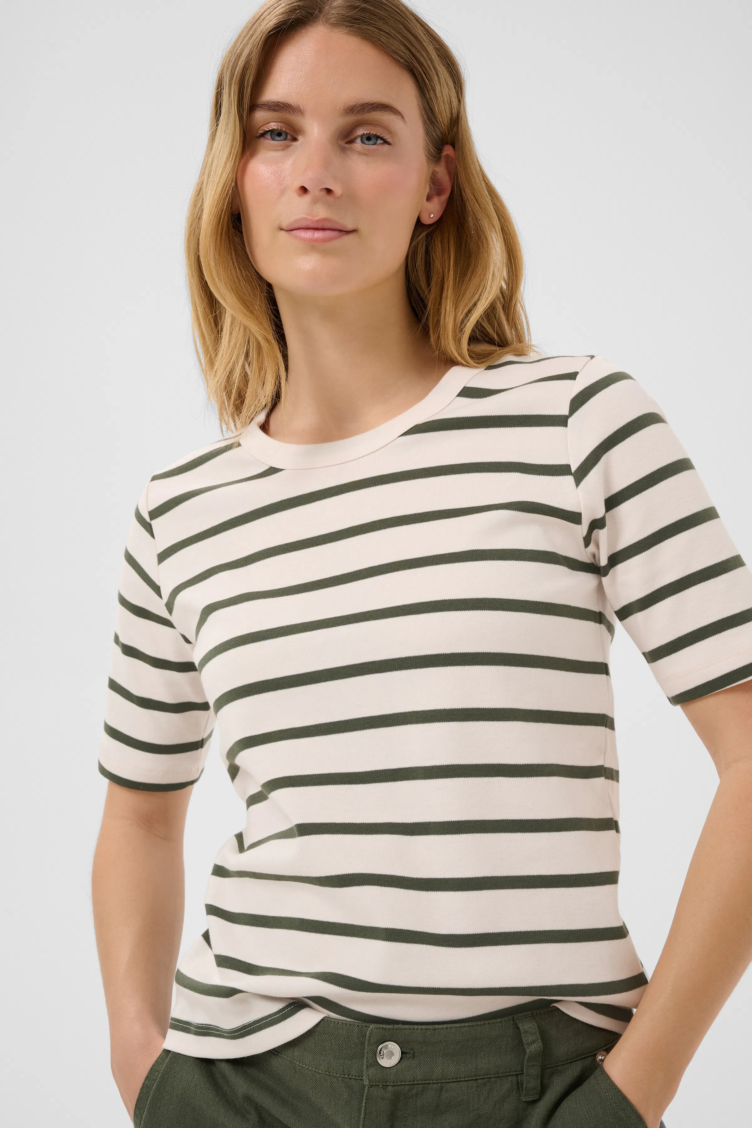 RatanaPW T-shirt LOOKBOOK DETAIL 30309870-305440