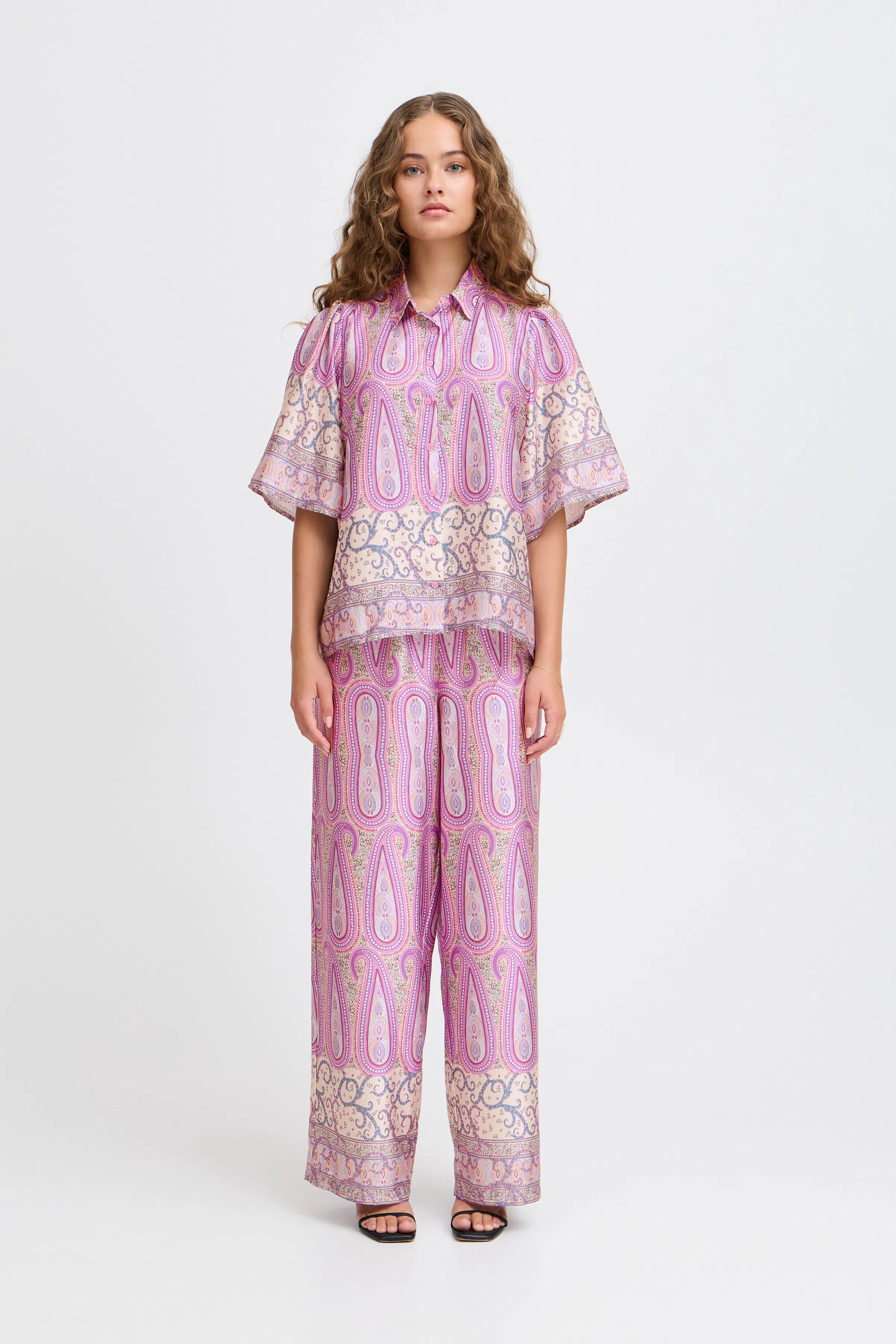 IXNABILA Hemd LOOKBOOK FRONT 20123484-182328