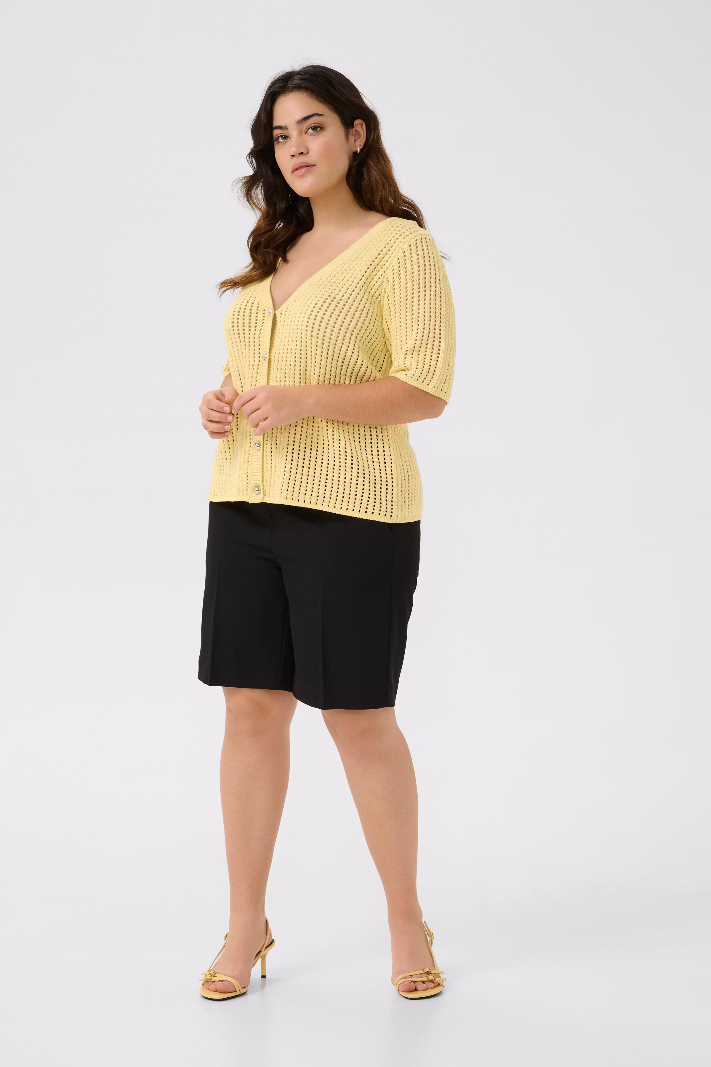 KCsolara Cardigan LOOKBOOK FRONT 10583214-130922