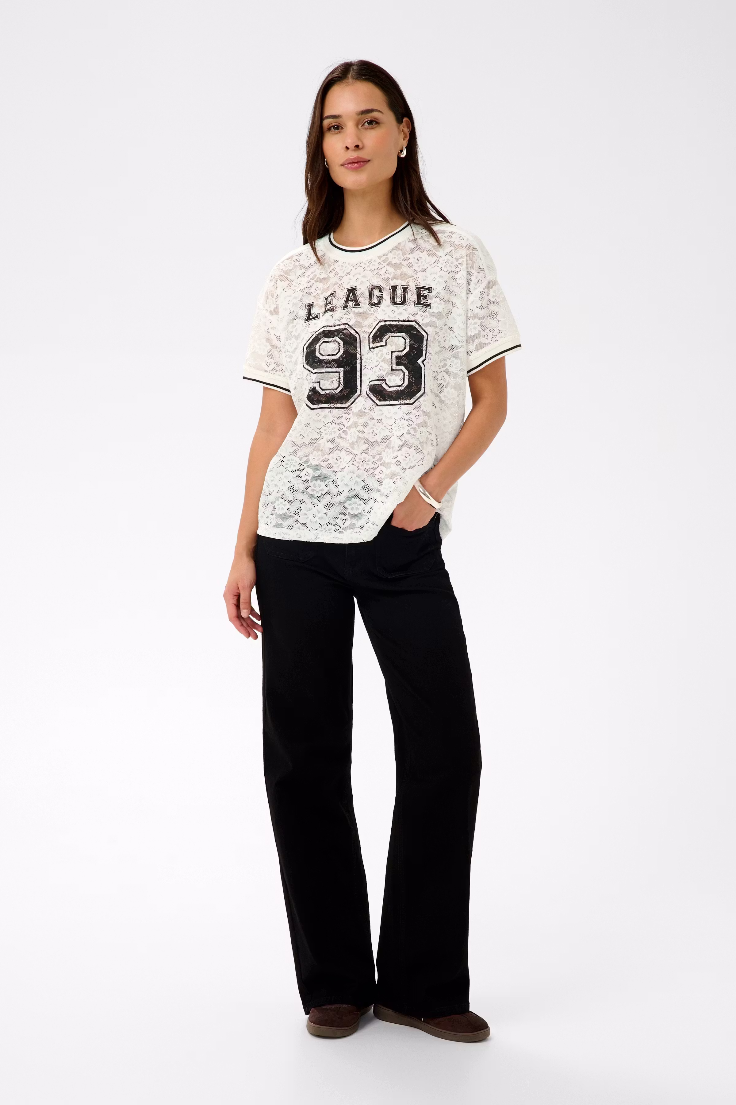 KAbelle T-shirt LOOKBOOK FRONT 10511385-110602