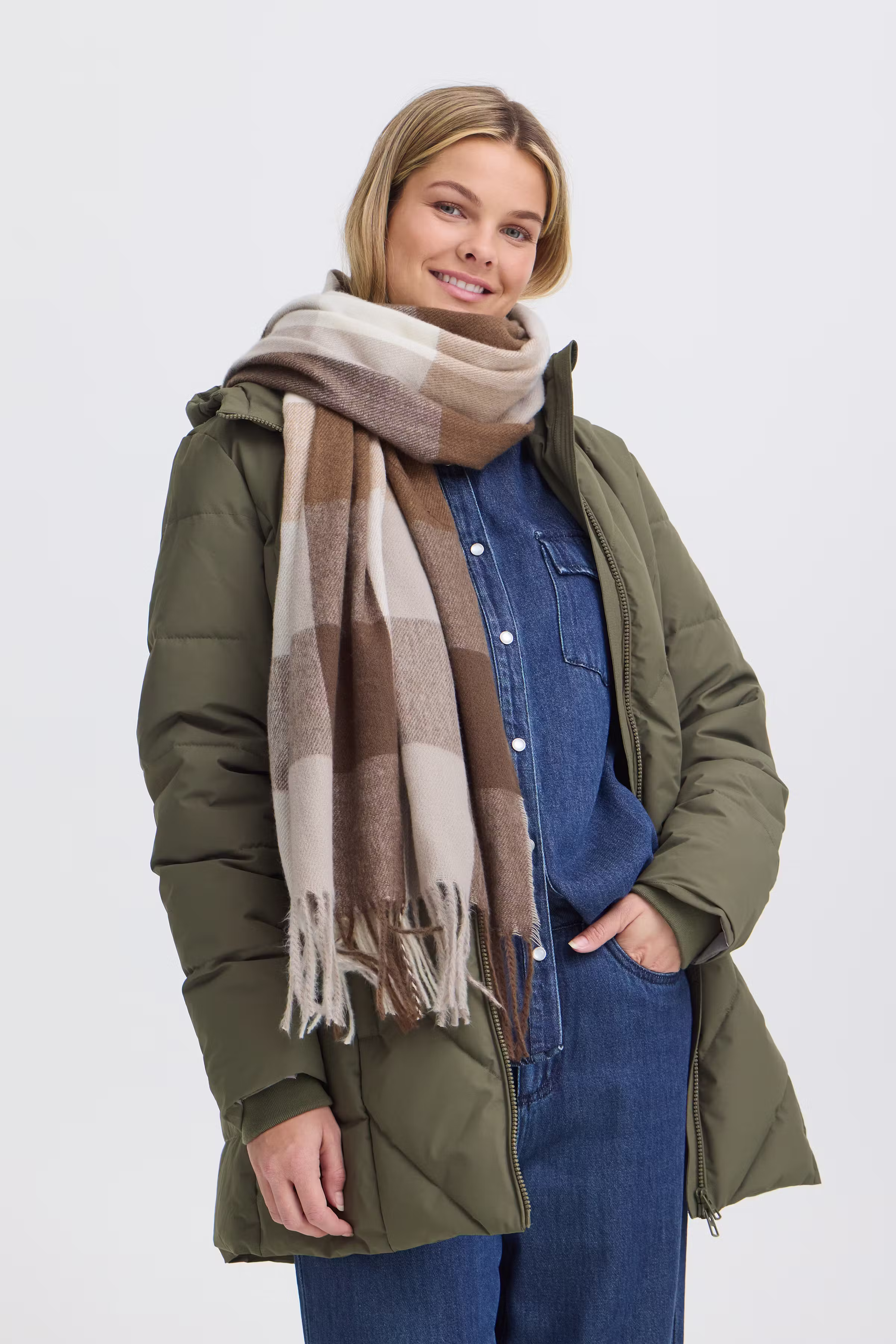 FRJOFRID Skjerf LOOKBOOK FRONT 20618163-900011024