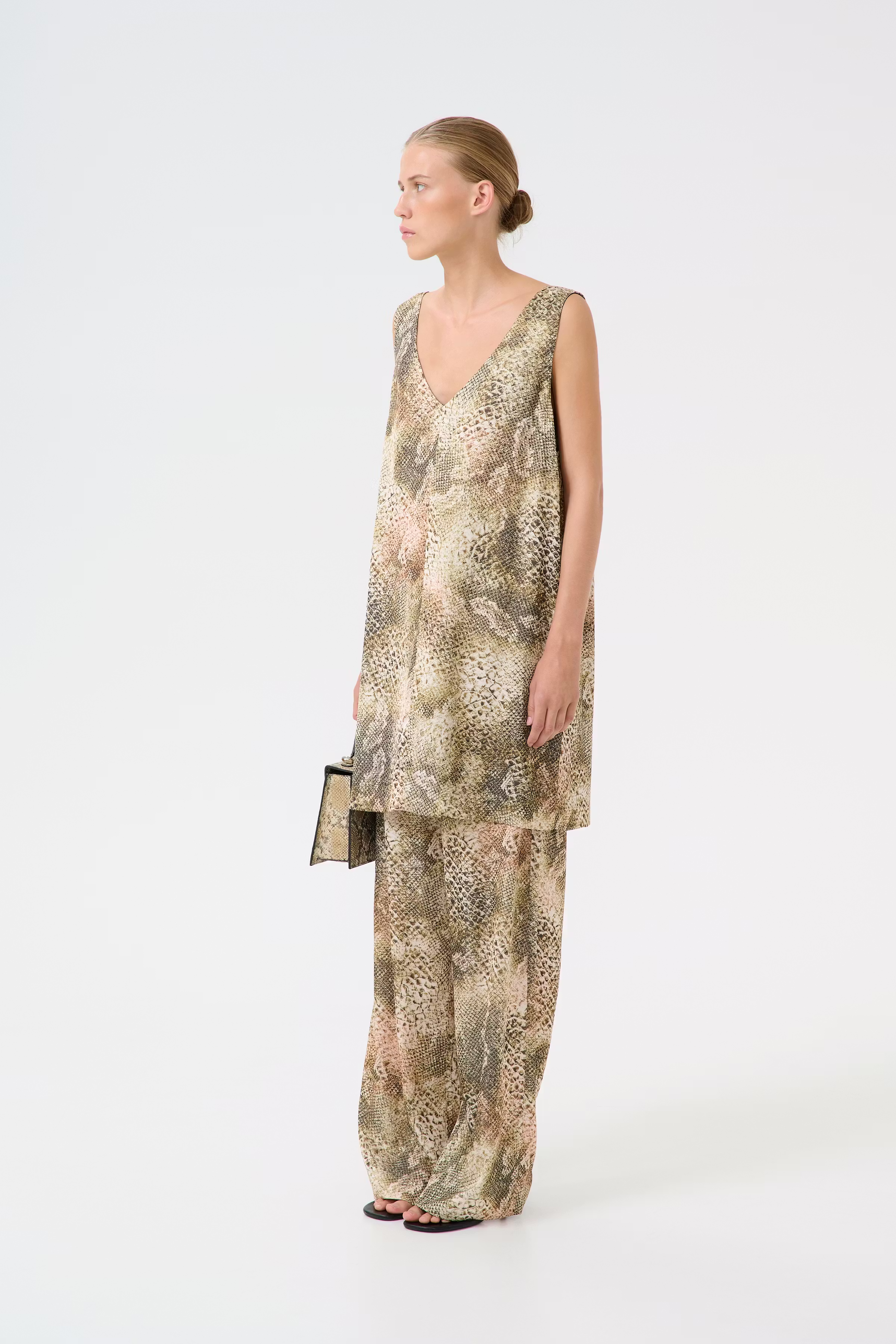 GZsanti Kleid LOOKBOOK FRONT 10910241-107549