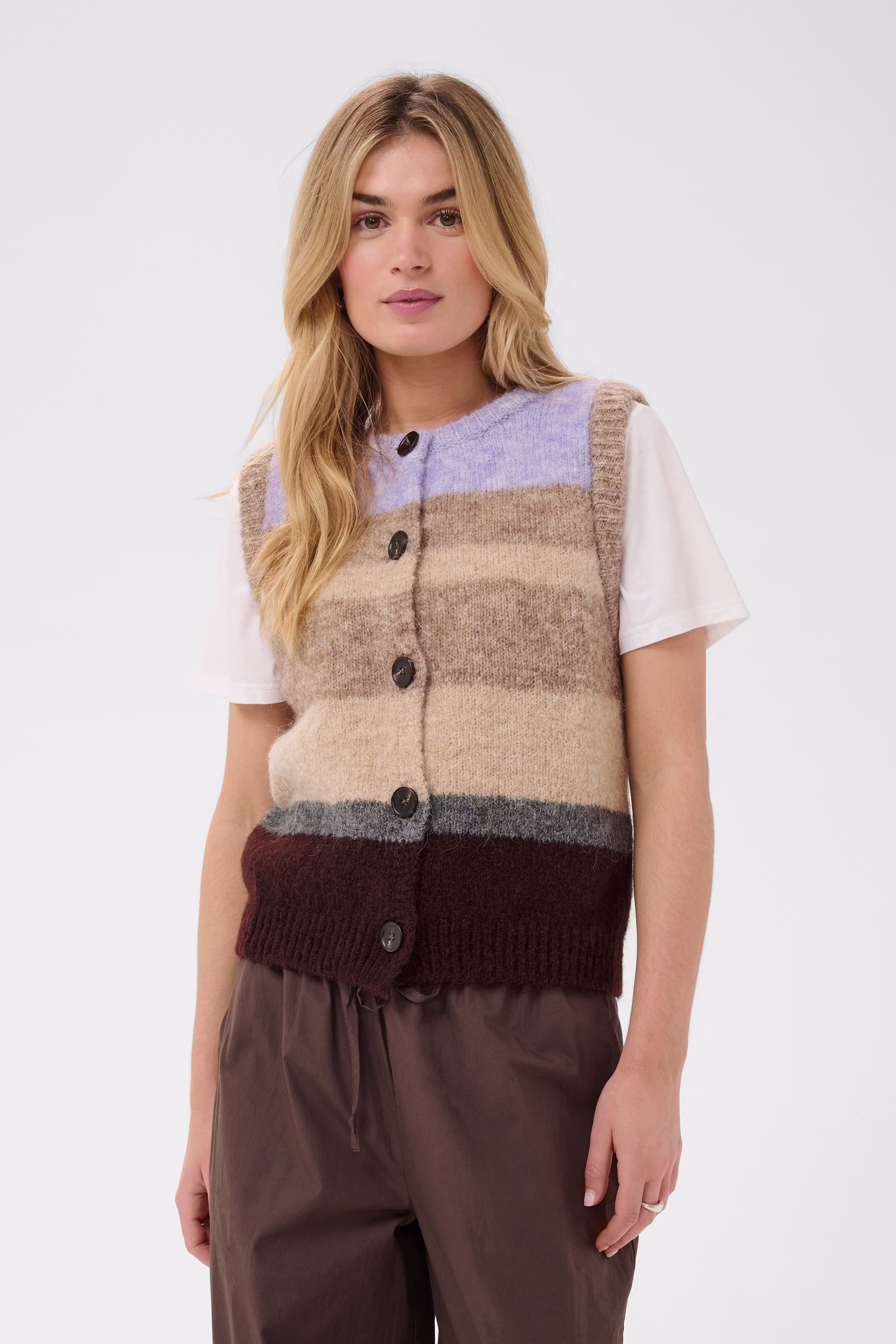 SeraphinaSZ Vest LOOKBOOK FRONT 30515255-305134