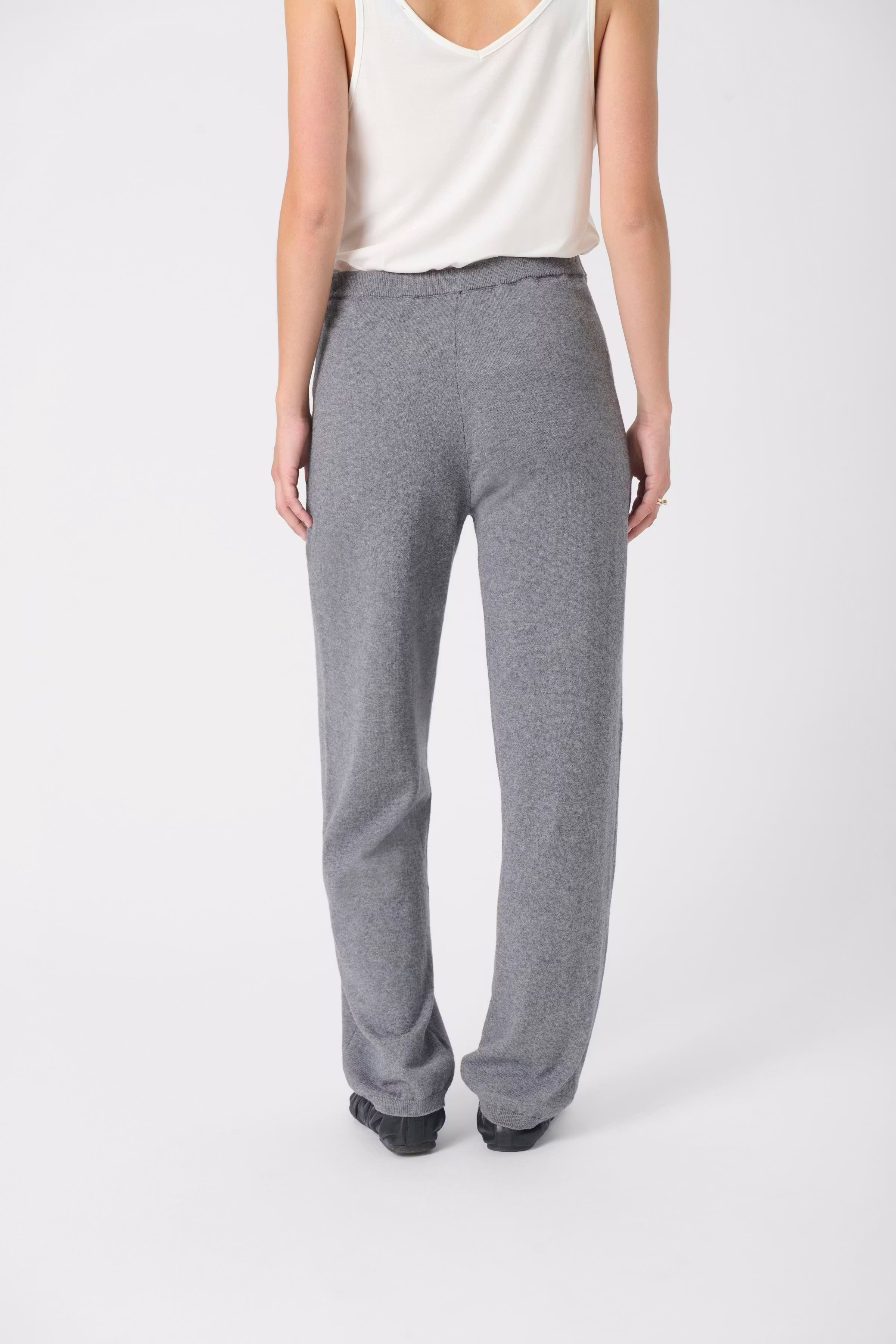 SLSanja Hose LOOKBOOK BACK 30408680-303161