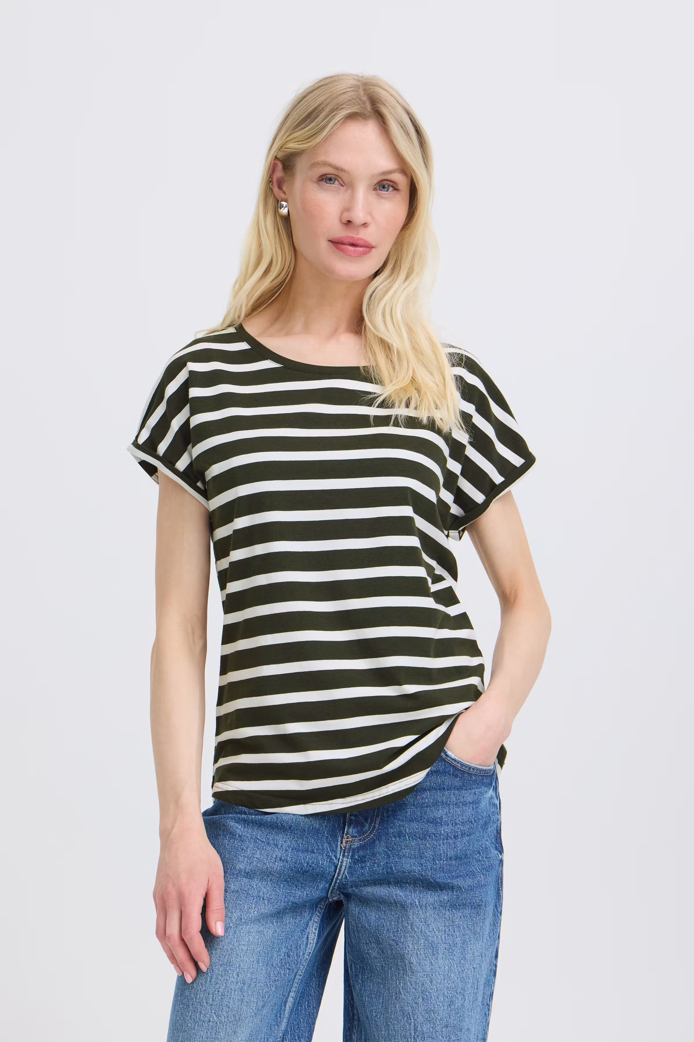 BYPAMILA T-shirt LOOKBOOK FRONT 20809561-900010934