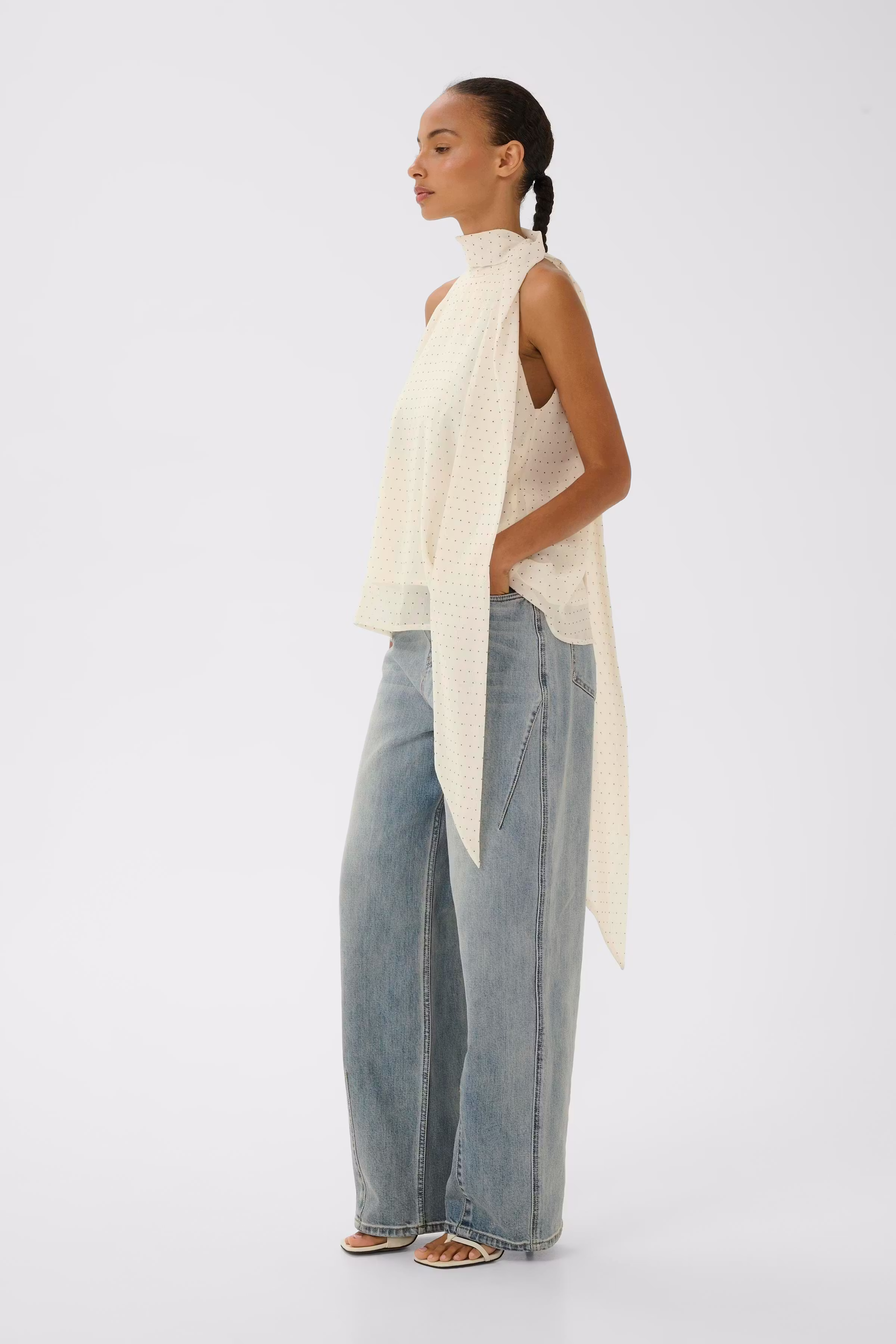 GZdorah Blouse LOOKBOOK FRONT 10911149-109386