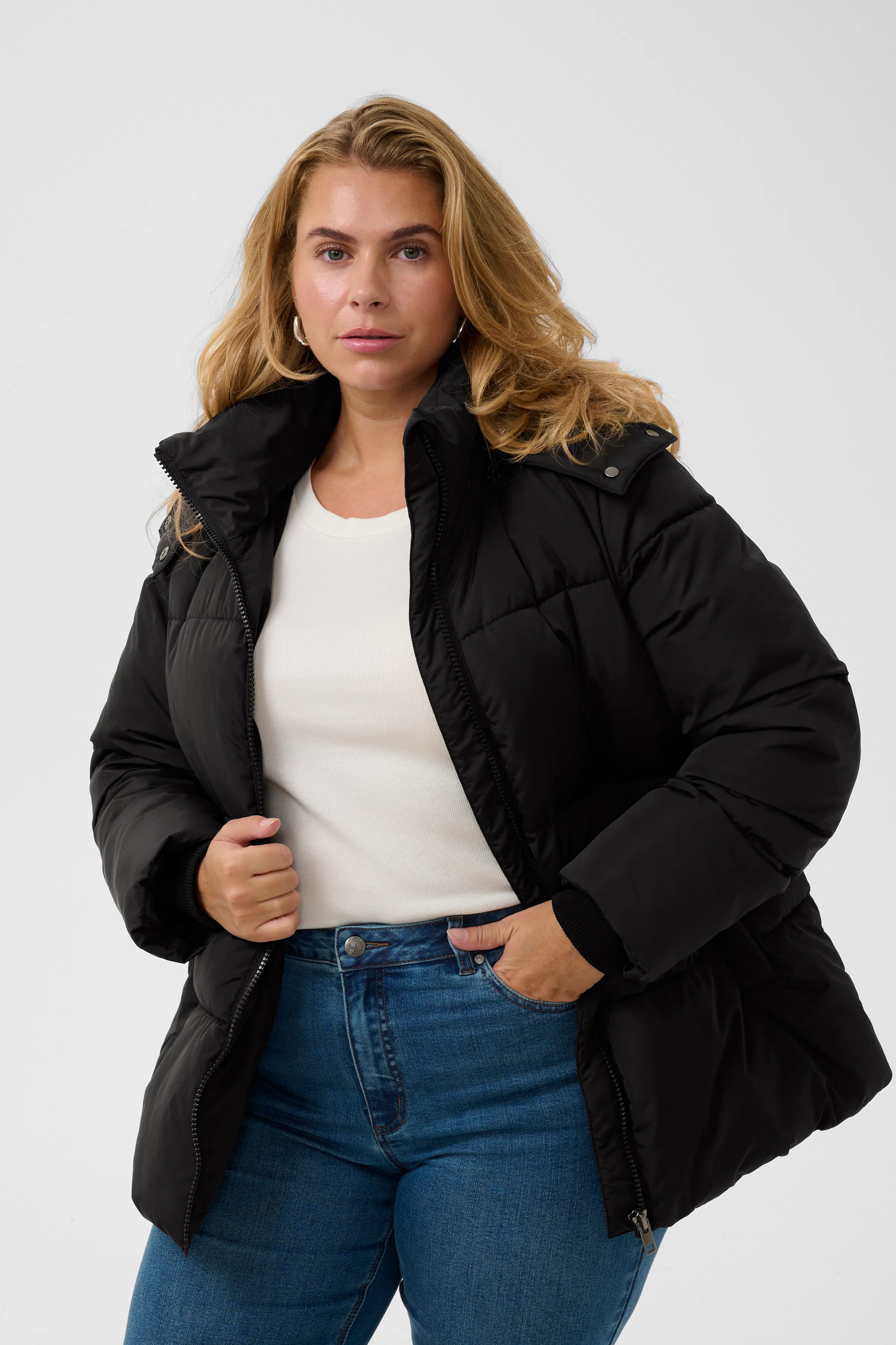KCnikole Outerwear LOOKBOOK FRONT 10584314-100121