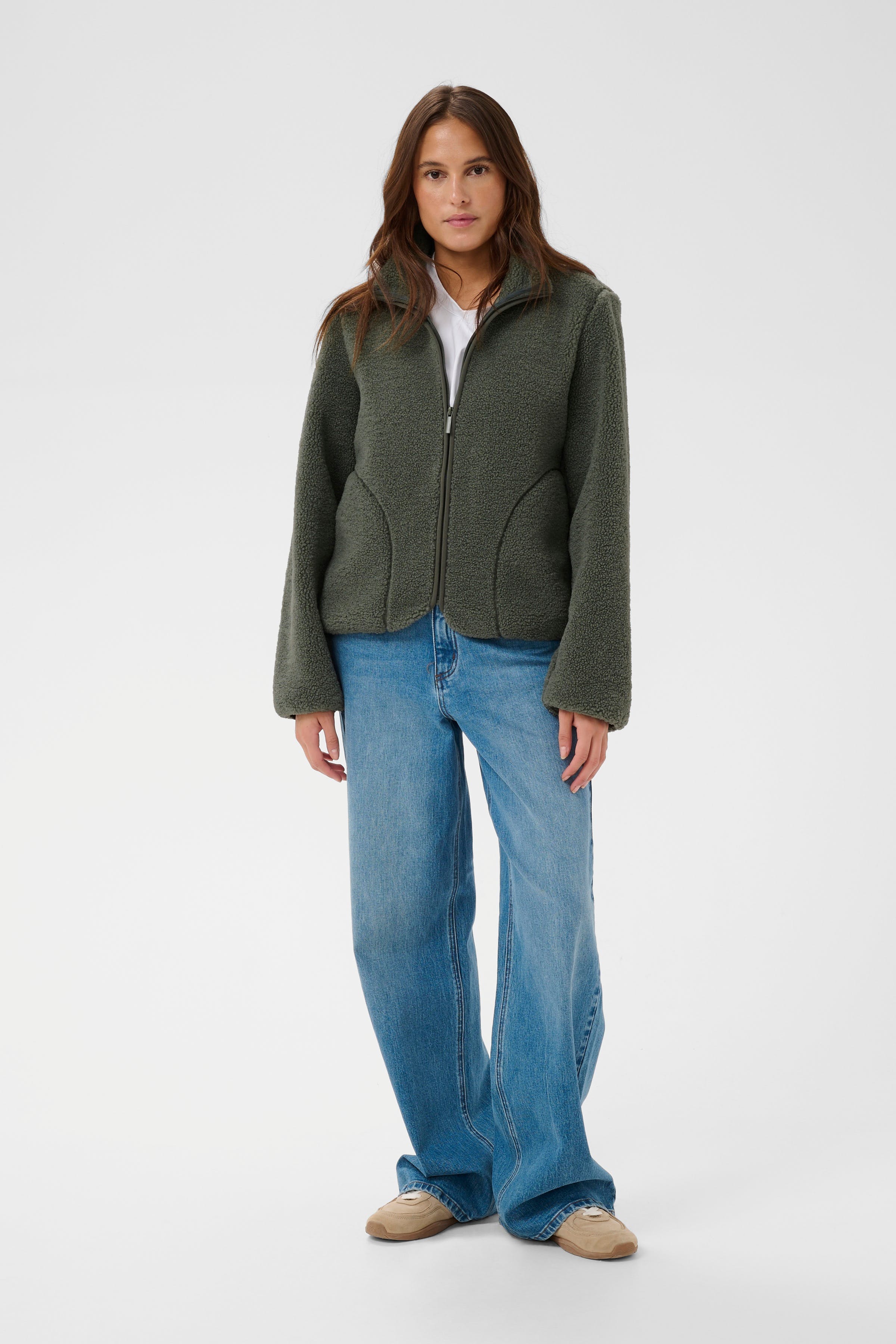 KAally Coat LOOKBOOK FRONT 10511206-176212