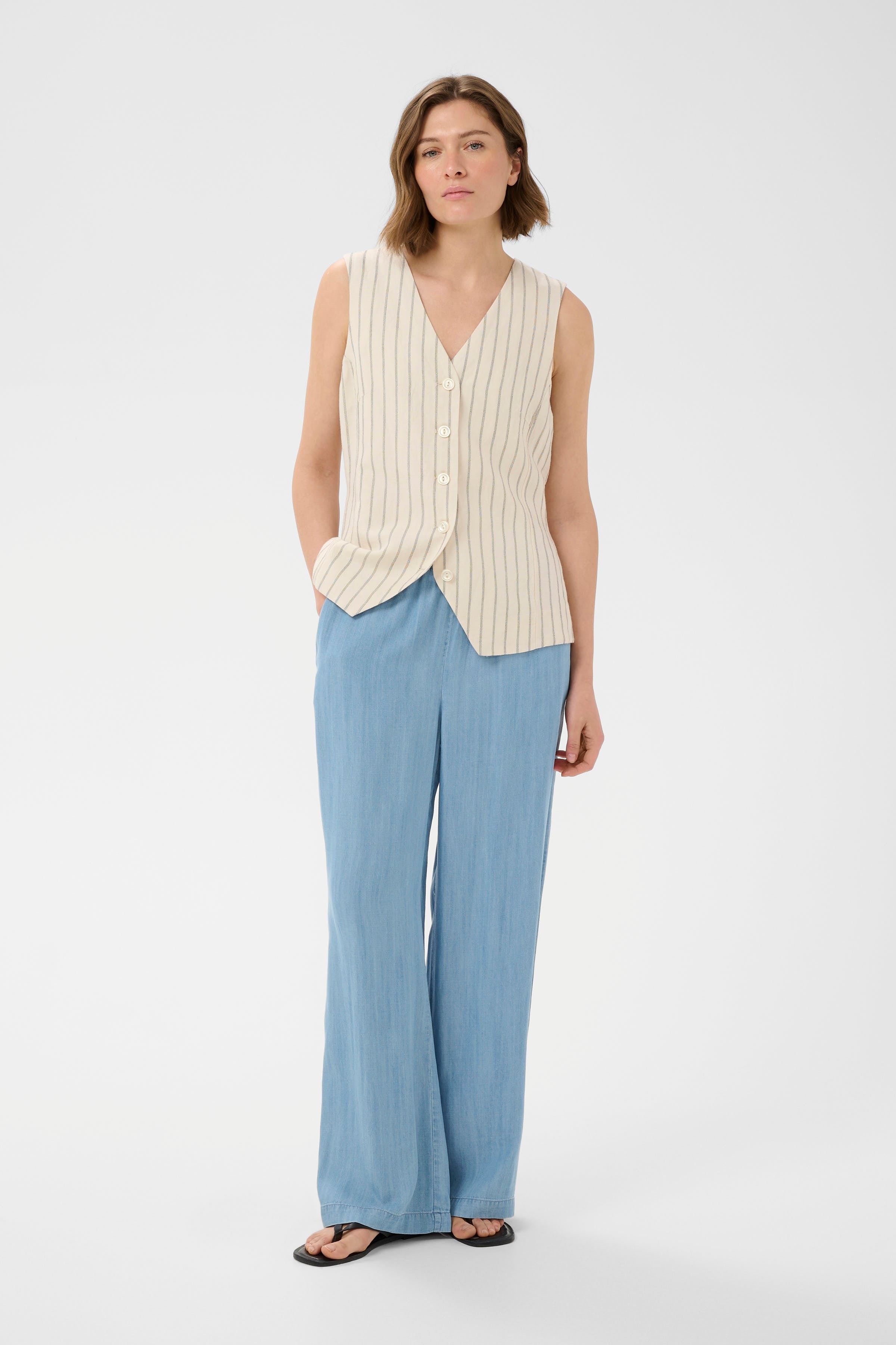 CibellPW Hose LOOKBOOK FRONT 30308522-300155