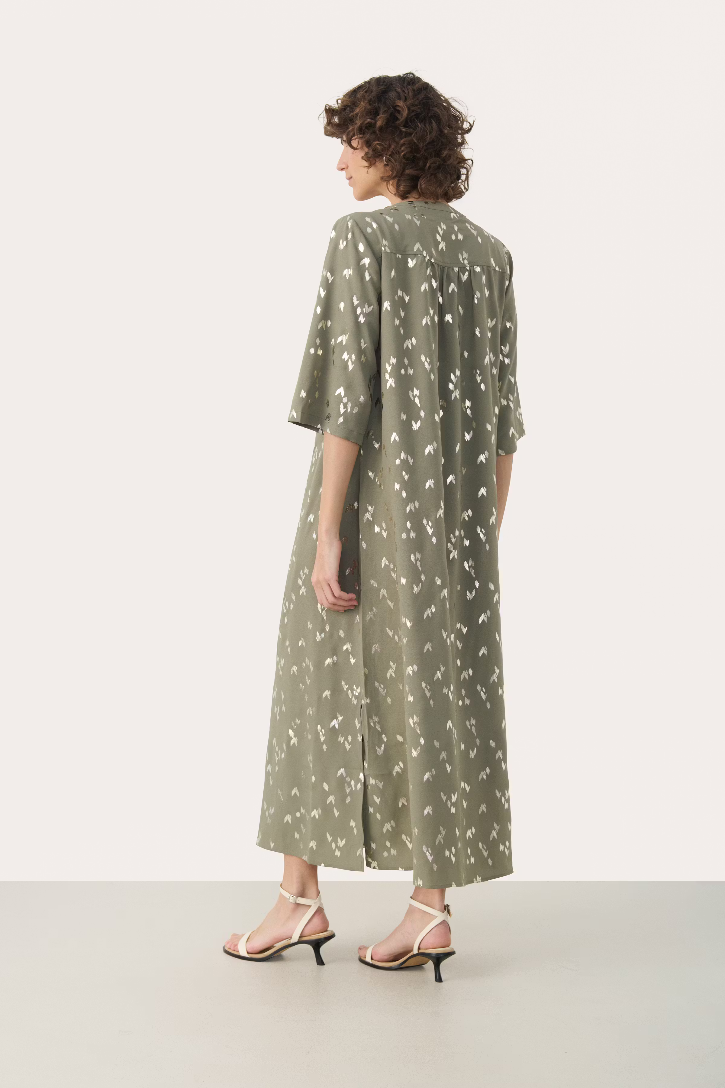 BeritPW Dress LOOKBOOK BACK 30309906-304028