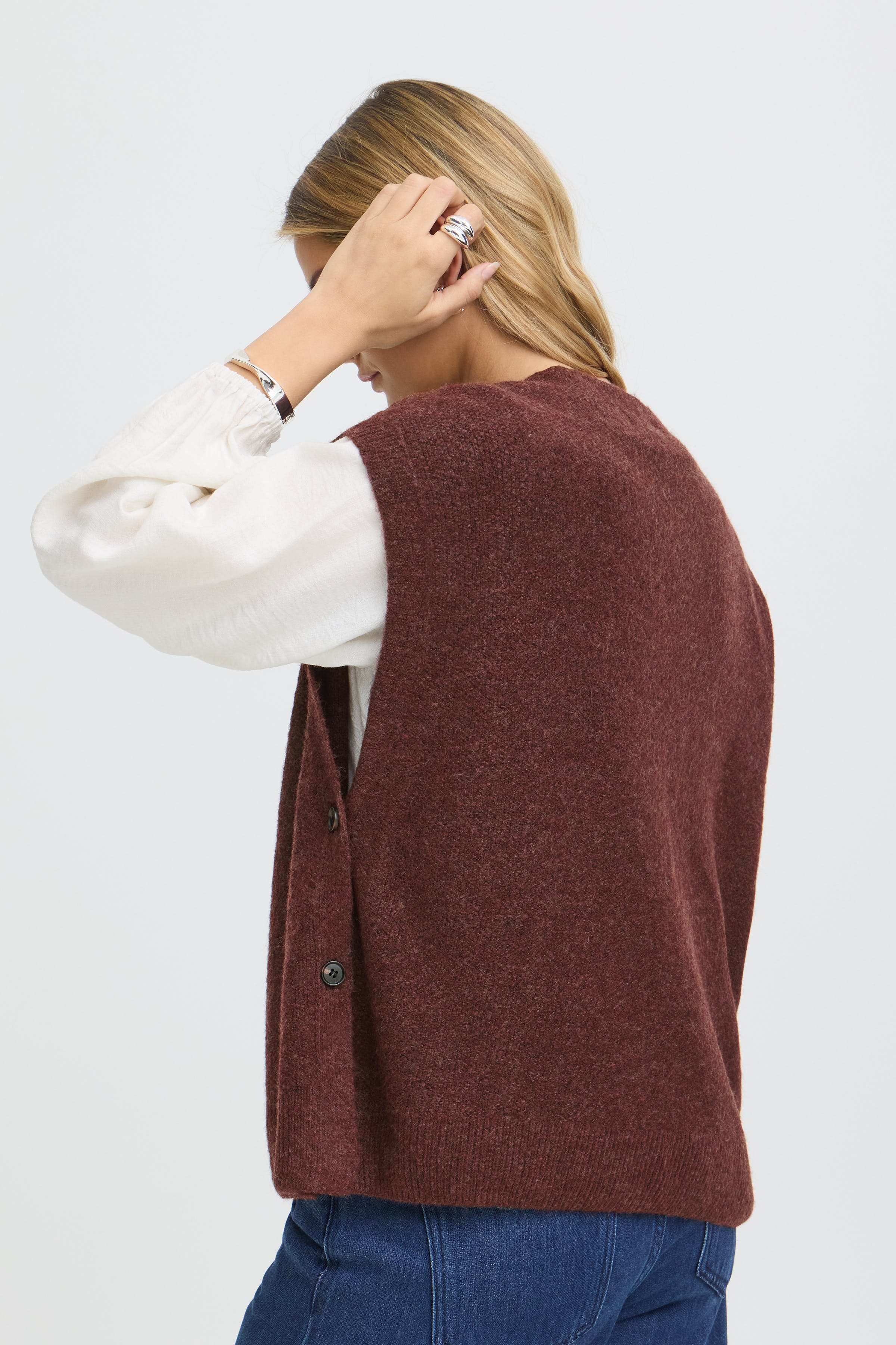 FRELISE Poncho LOOKBOOK BACK 20618131-1913211