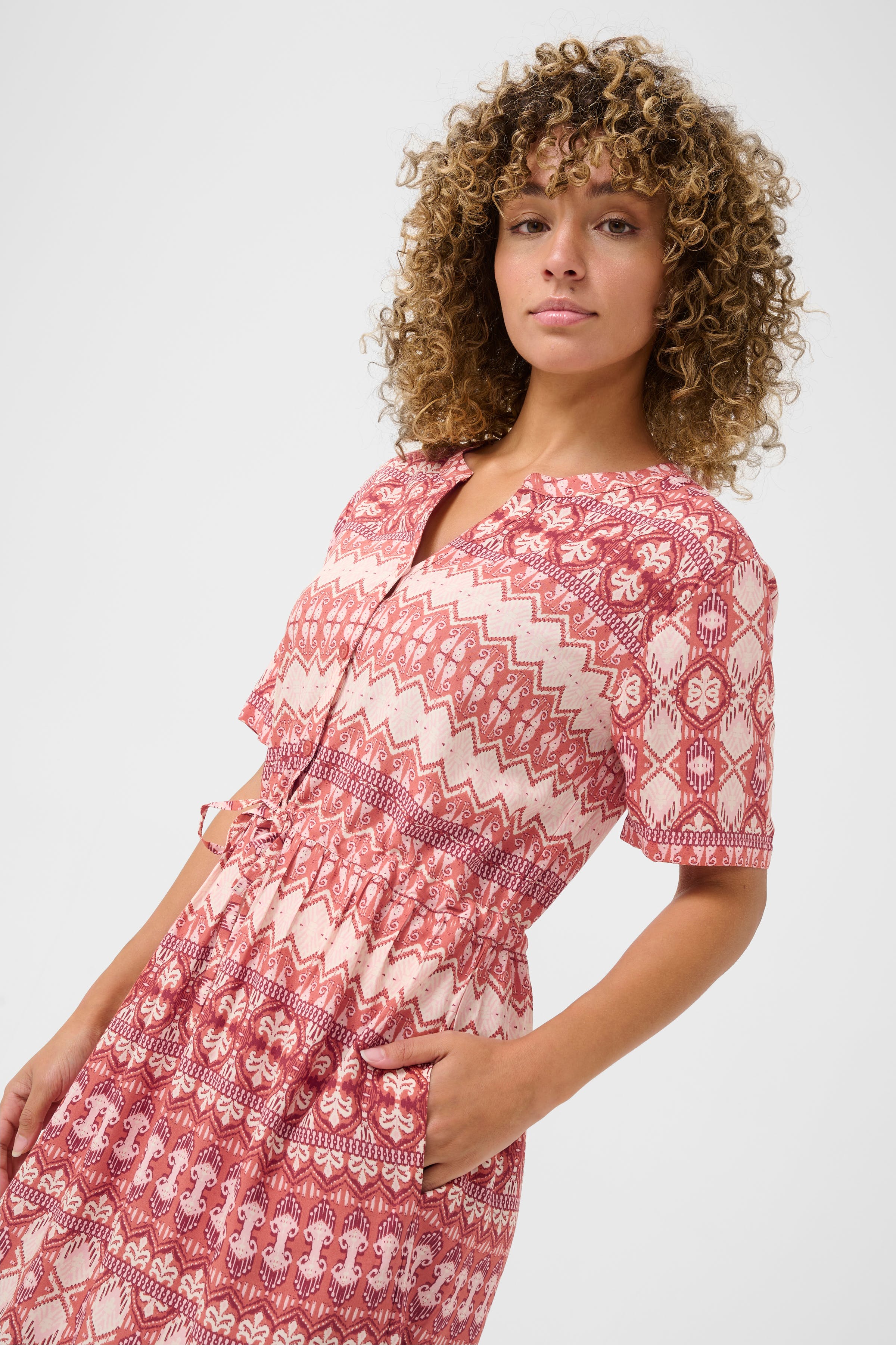 CRTiah Klänning LOOKBOOK DETAIL 10609700-107520