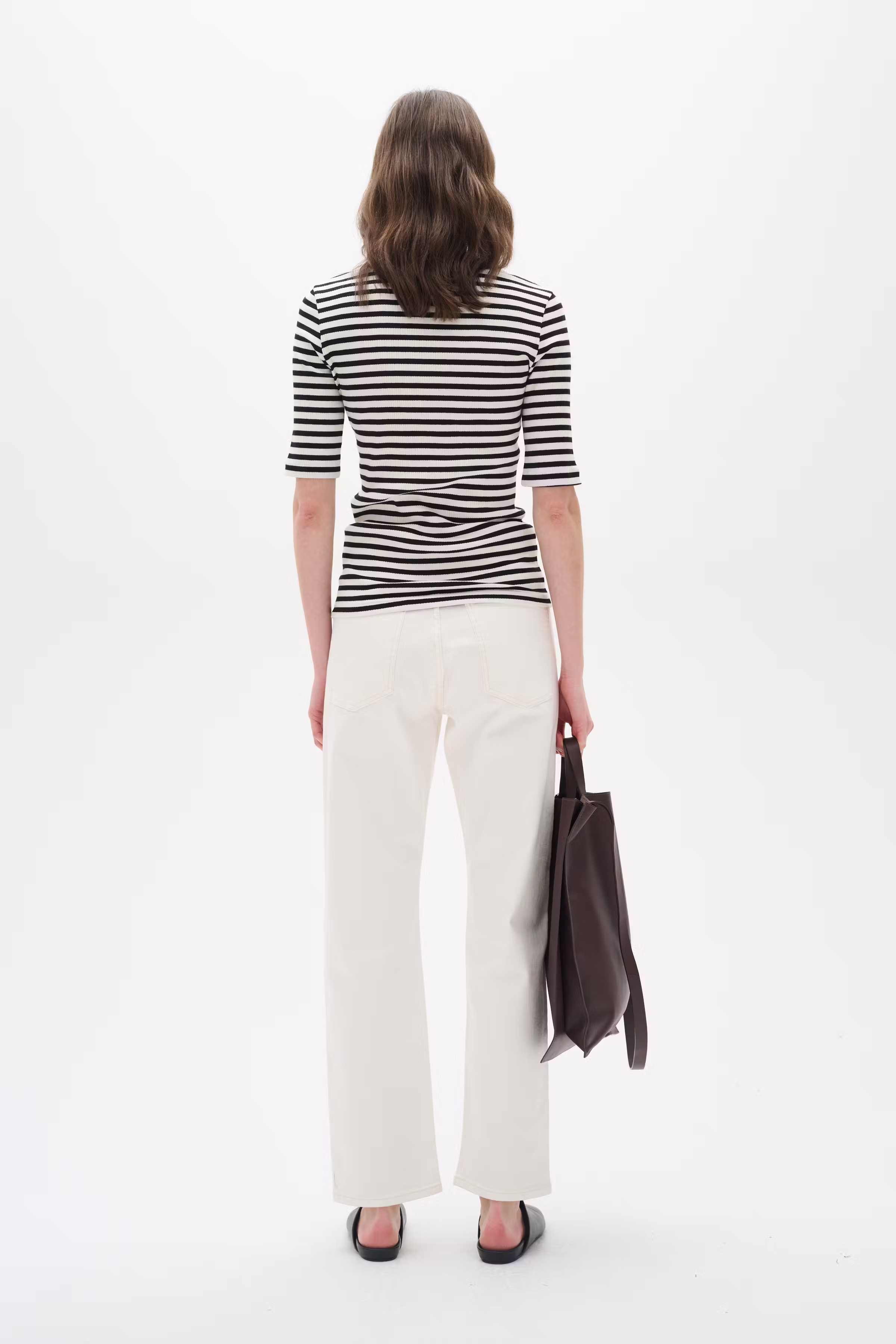 DagnaIW Striped V T-shirt LOOKBOOK BACK 30107270-301284