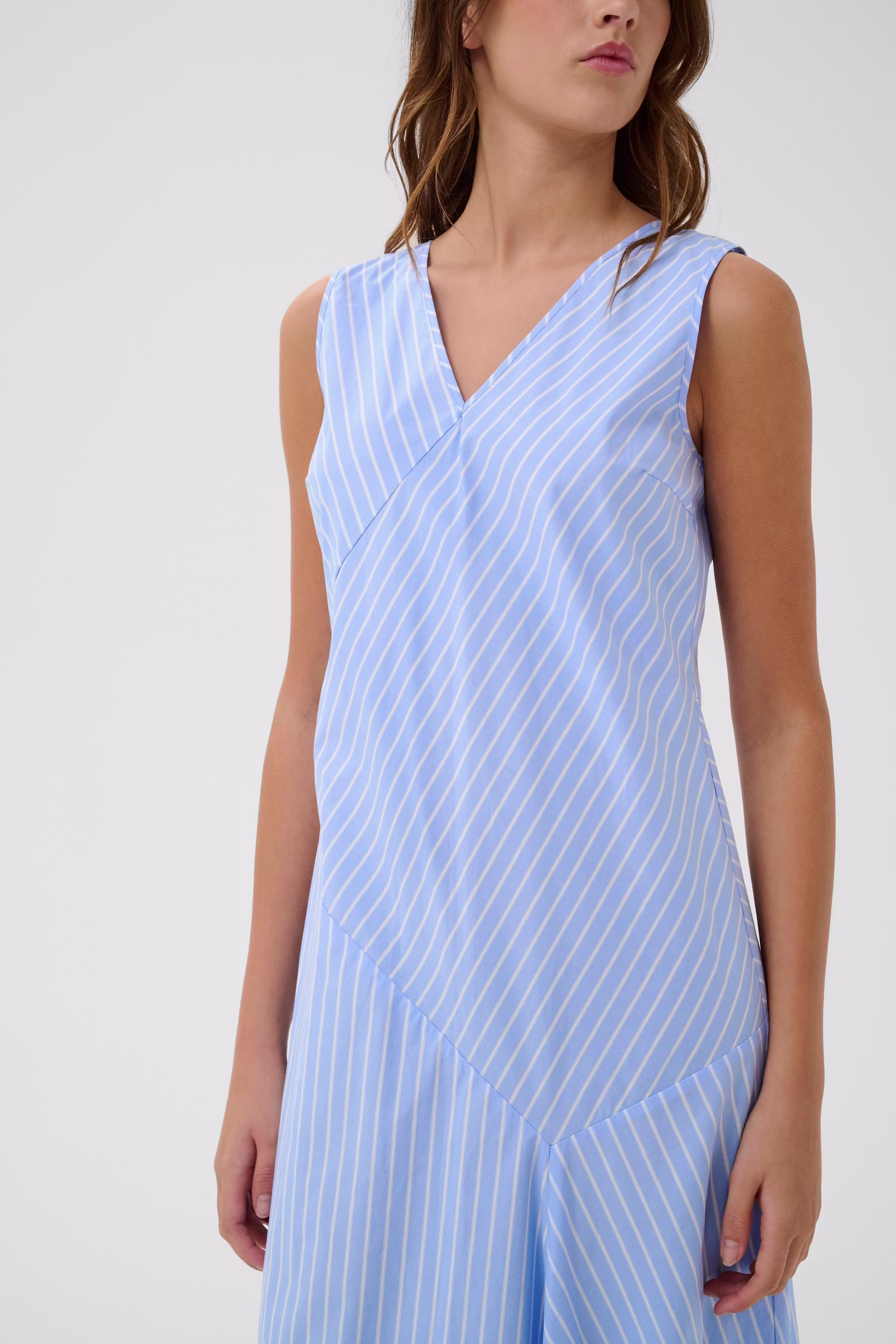 RAELYNNIW Poplin Klänning LOOKBOOK DETAIL 30112488-900007448