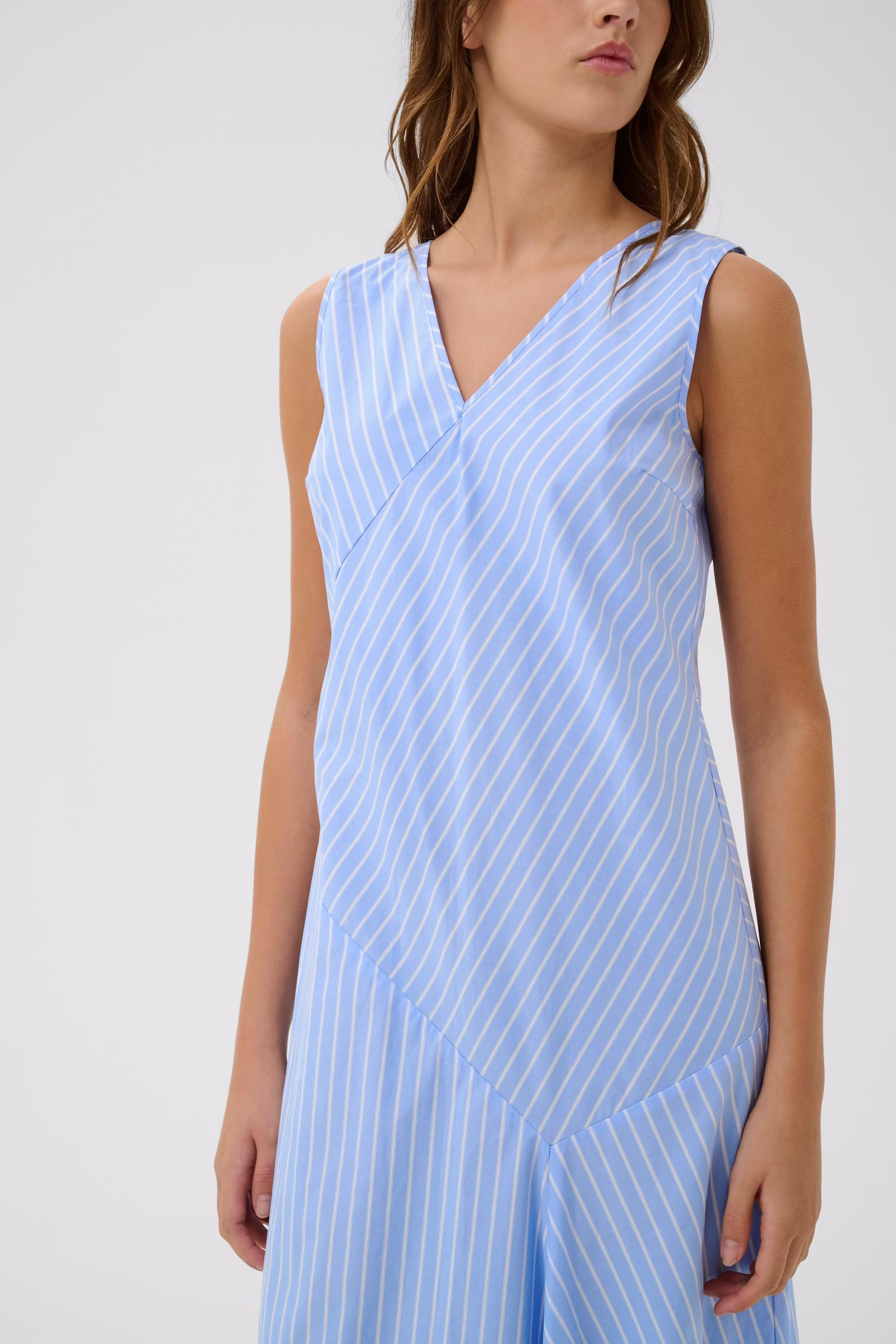 RAELYNNIW Kjole LOOKBOOK DETAIL 30112488-900007448