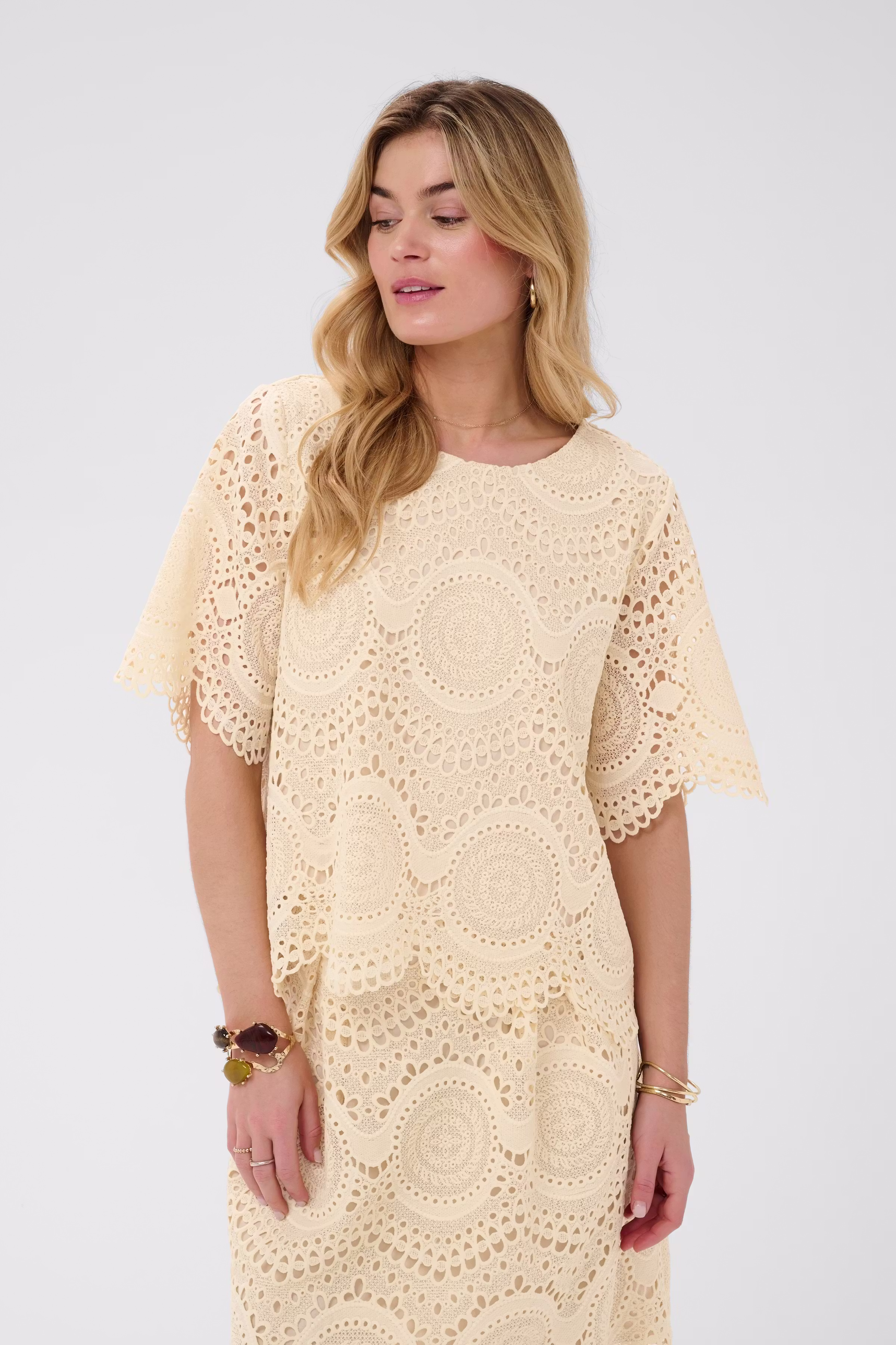 CRBaja Bluse LOOKBOOK FRONT 10615184-131008