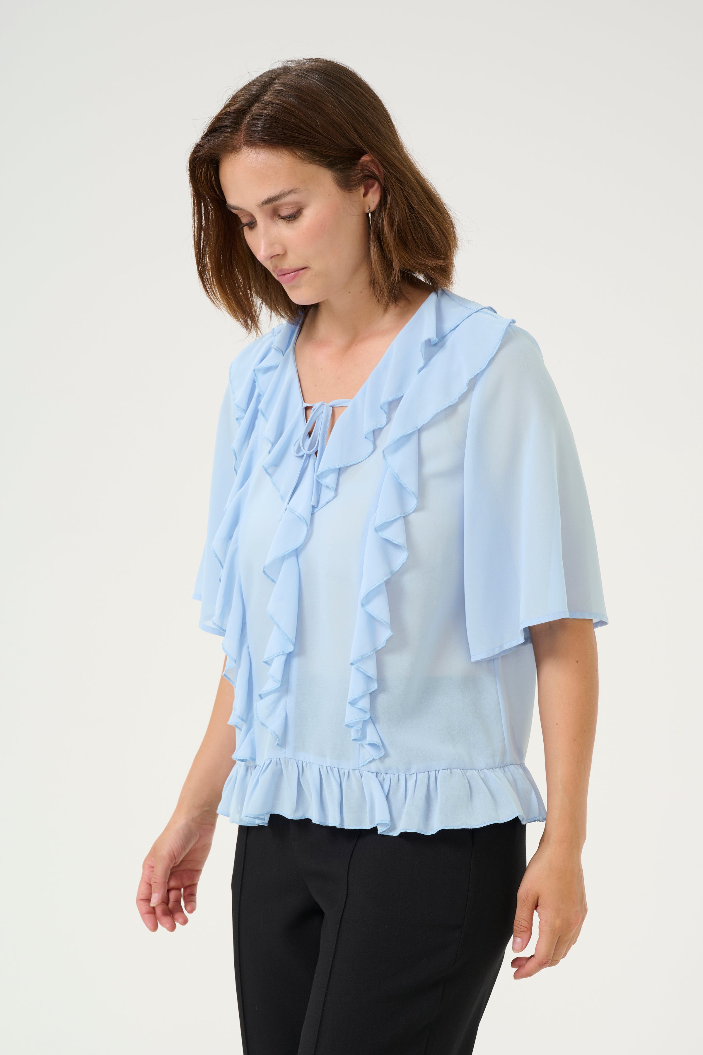 KAninna Bluse LOOKBOOK FRONT 10509811-164016