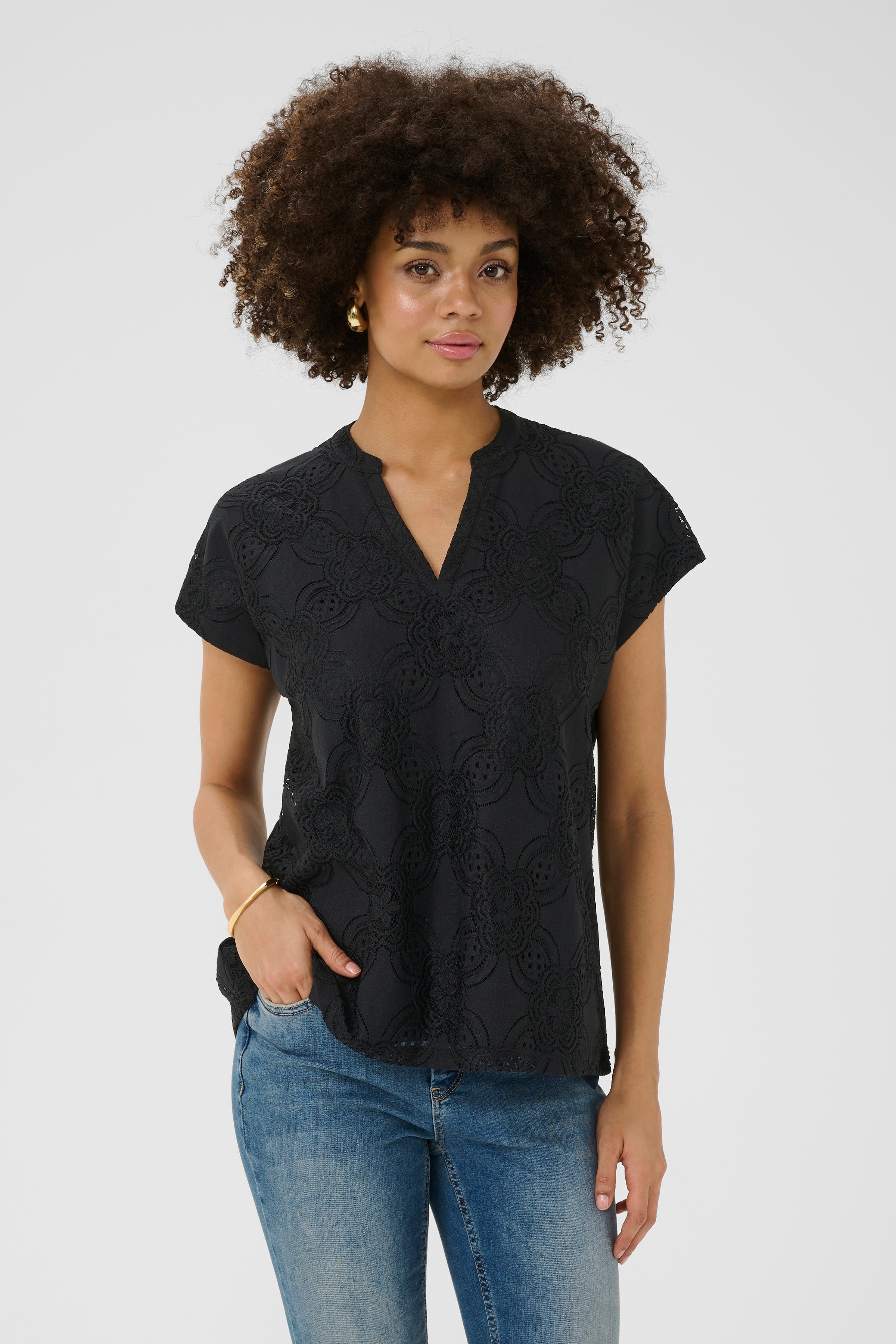 CUsigla Blouse LOOKBOOK FRONT 50112236-500012