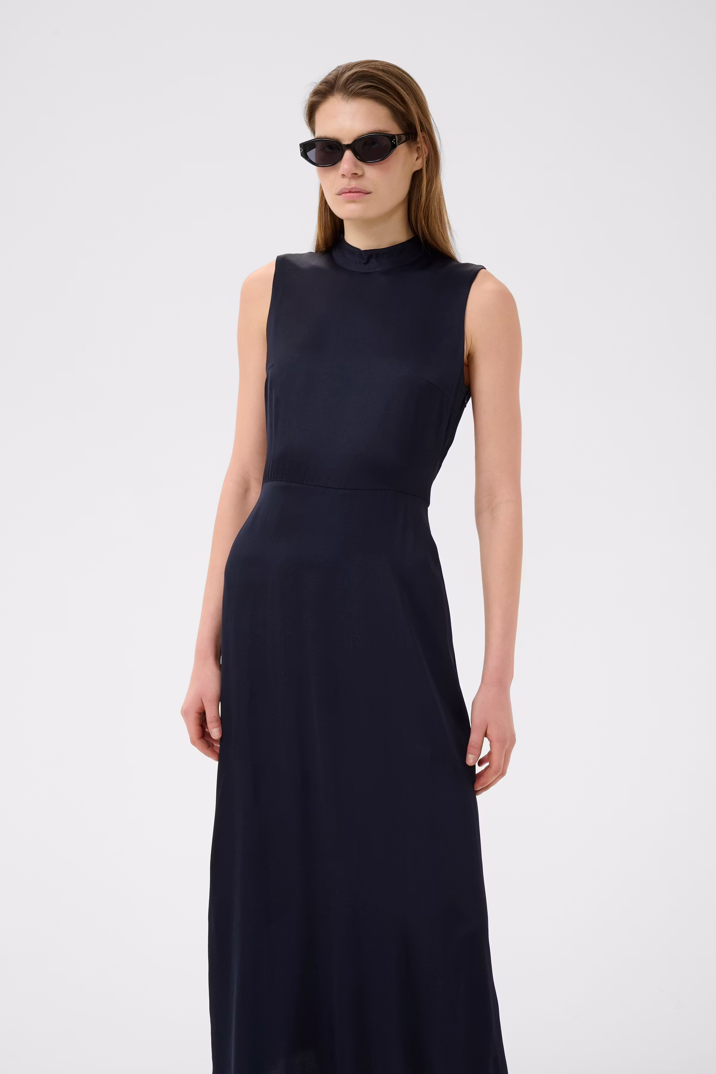 BallaIW Dress LOOKBOOK FRONT 30111228-300005