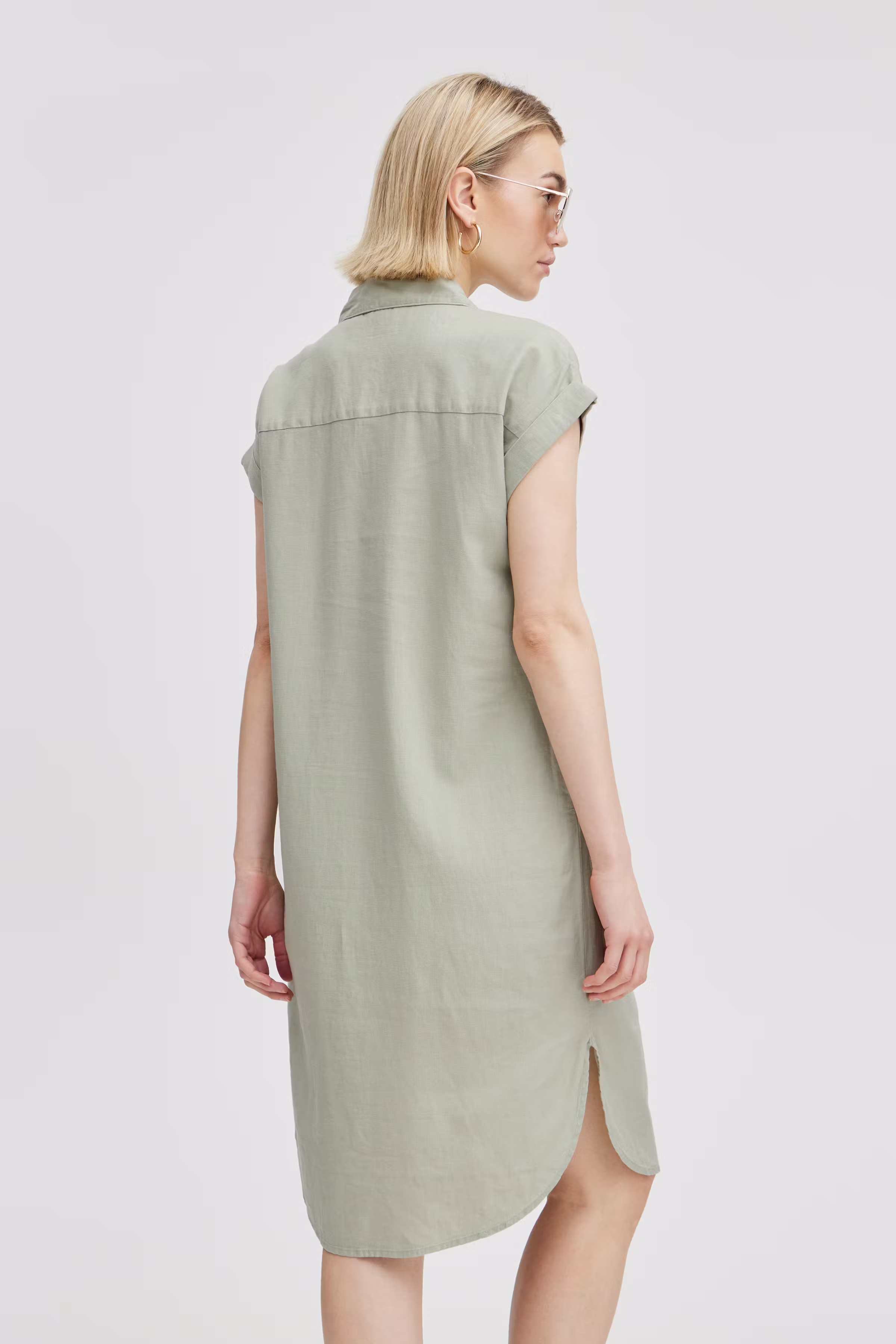 BYFALAKKA Kjole LOOKBOOK BACK 20814553-160213