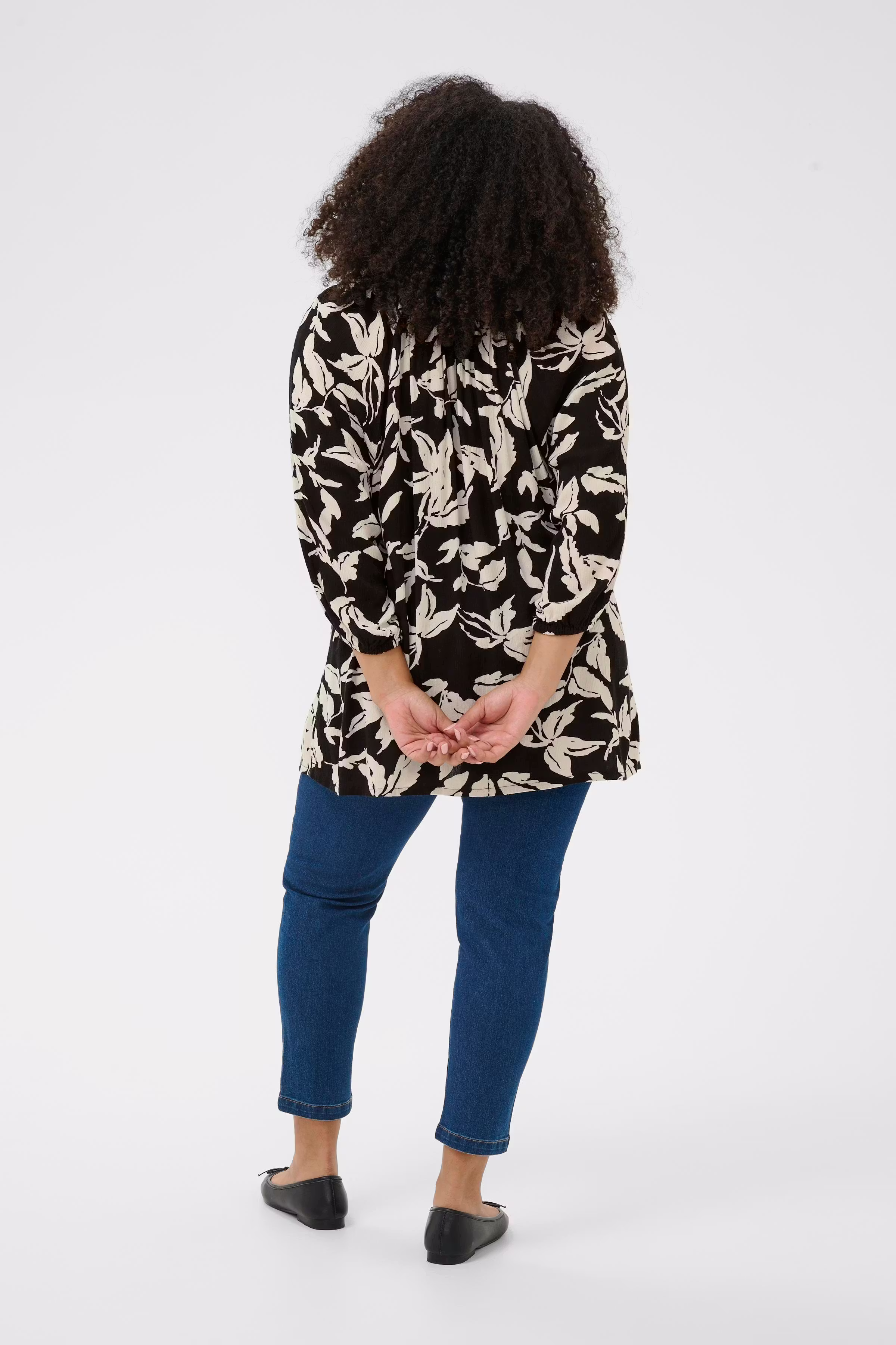 KCtrine Bluse LOOKBOOK BACK 10583315-109244